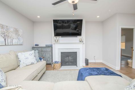 471 Sugar Maple Trail Lenoir City TN 37771