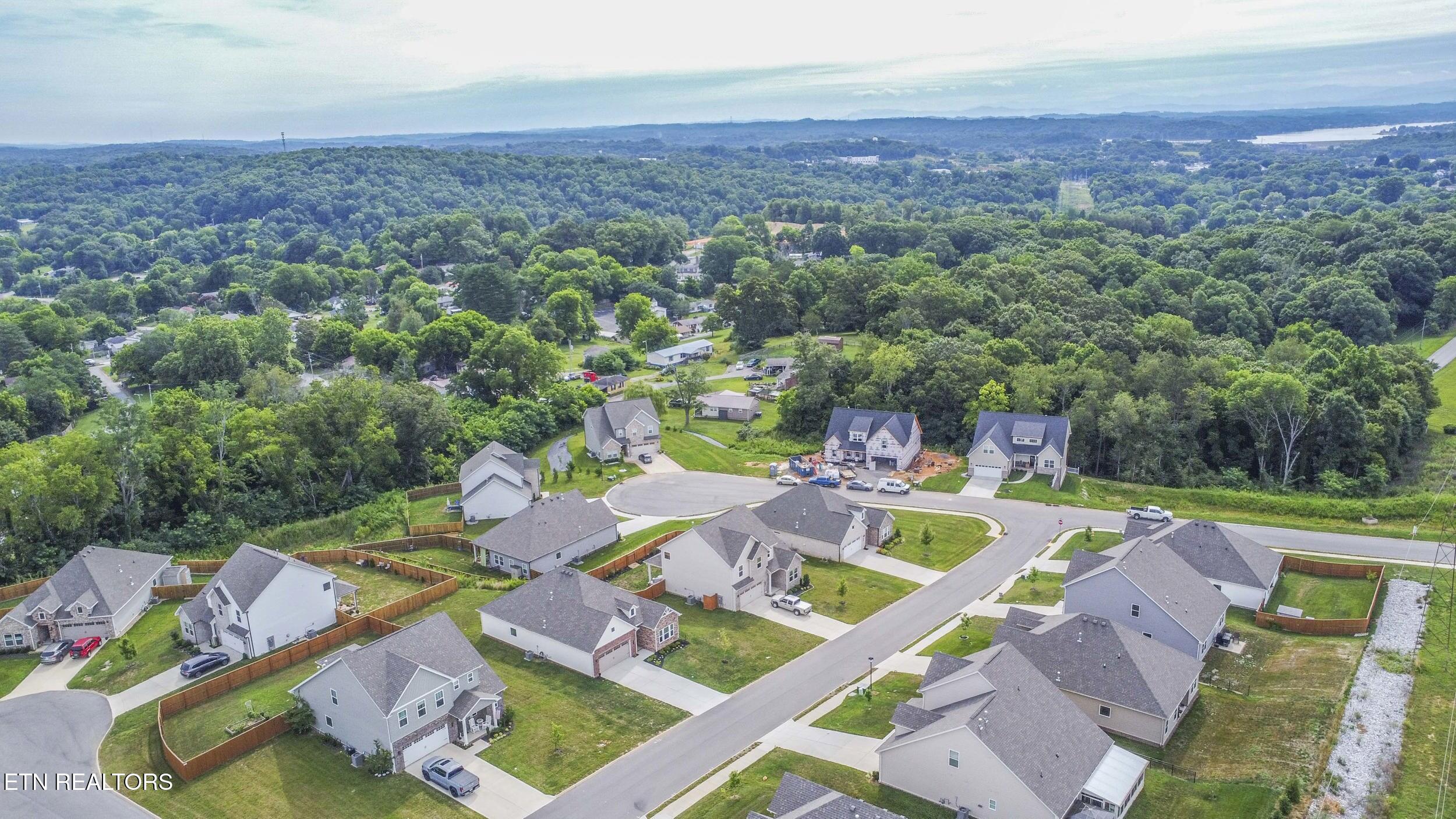 471 Sugar Maple Trail Lenoir City TN 37771