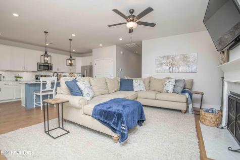 471 Sugar Maple Trail Lenoir City TN 37771