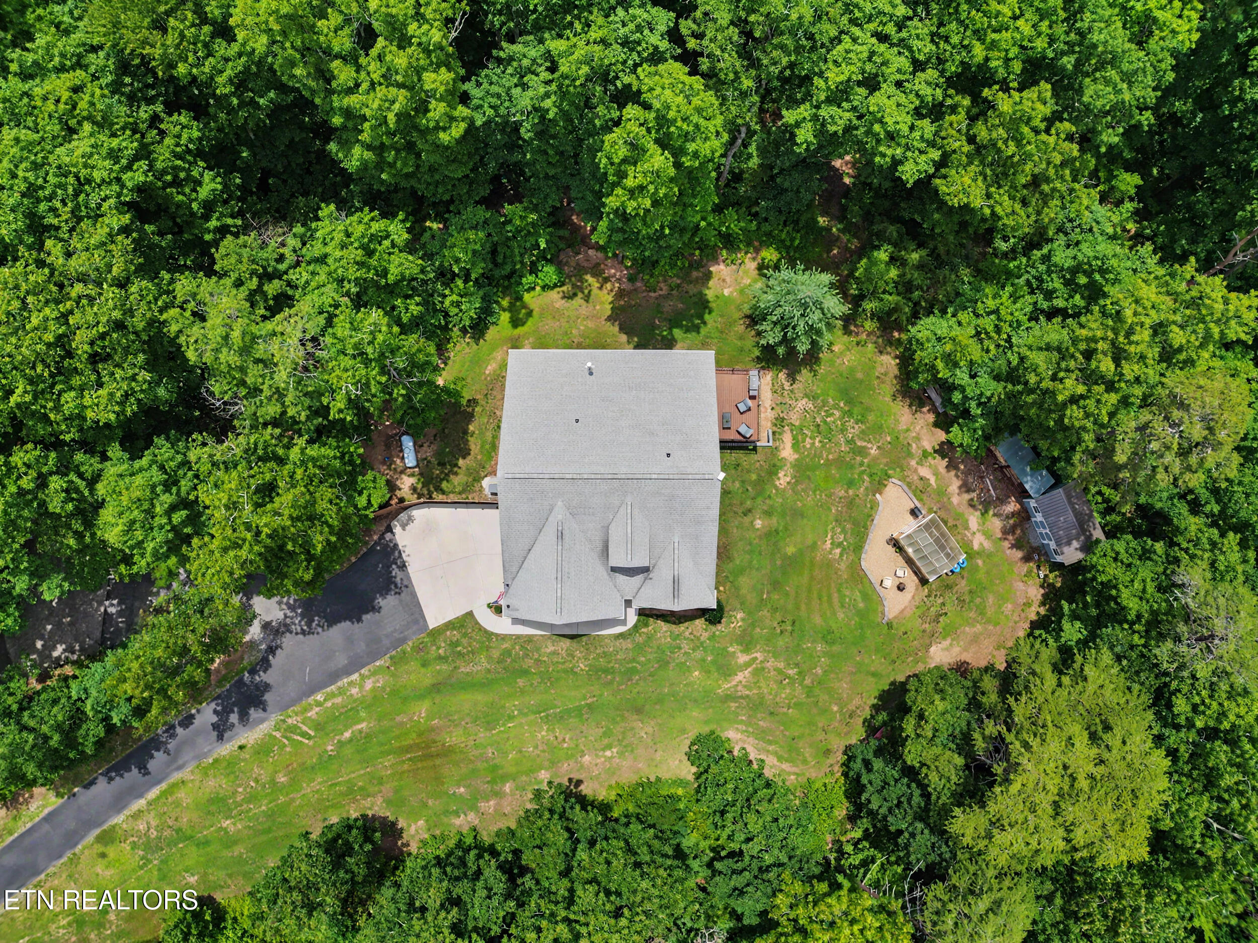 9133 Lynnwood Lane Rockford TN 37853