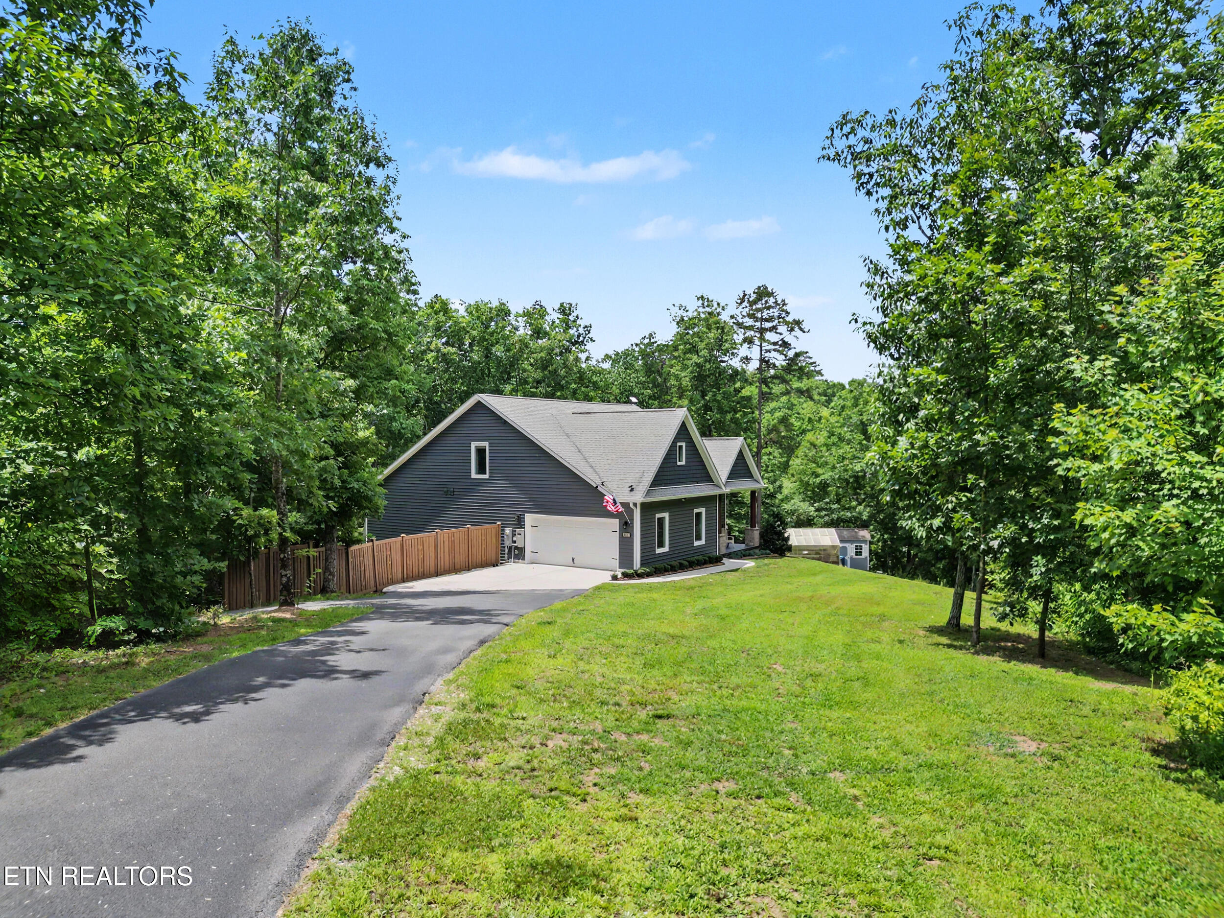 9133 Lynnwood Lane Rockford TN 37853
