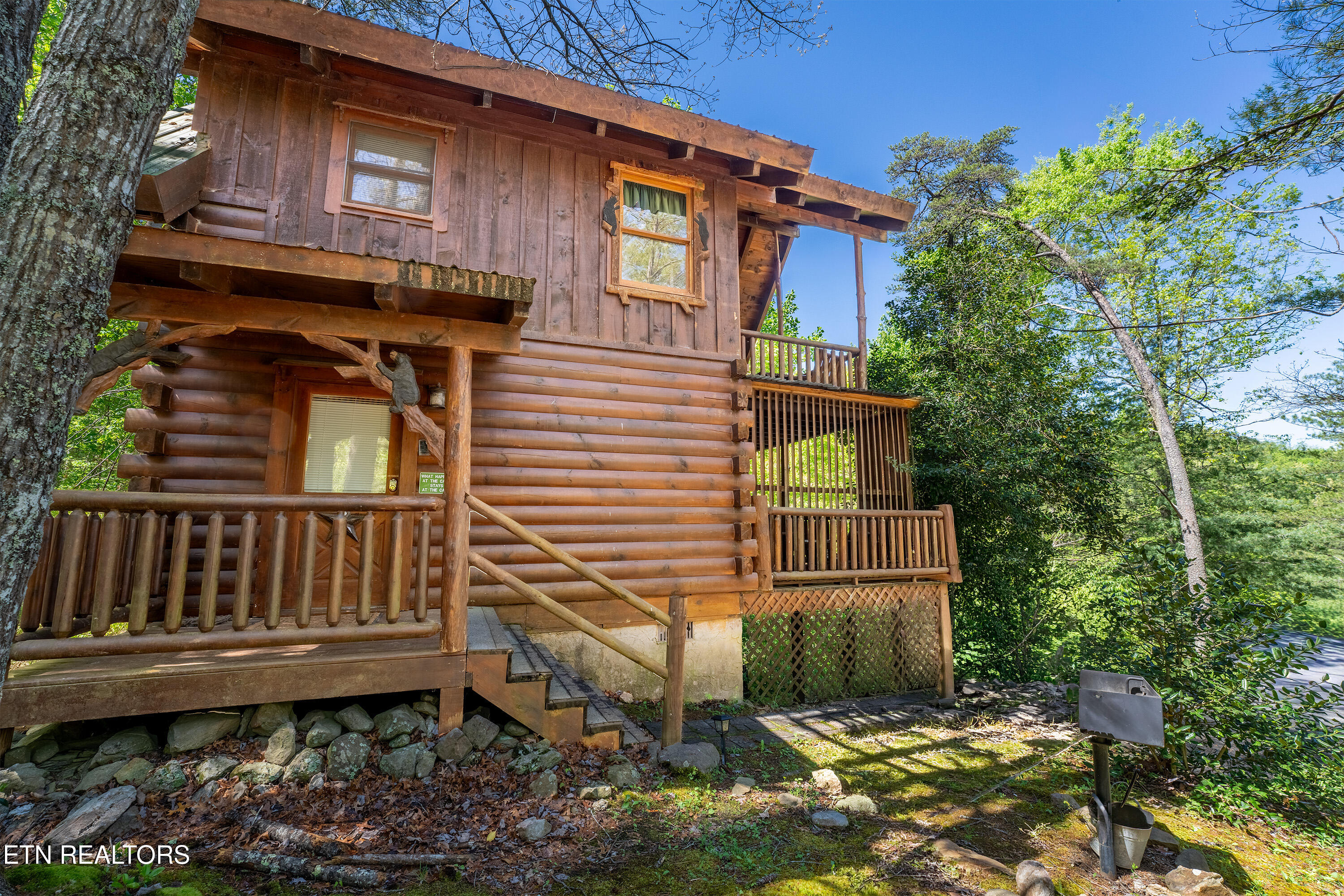 3040 Brothers Way Pigeon Forge TN 37862