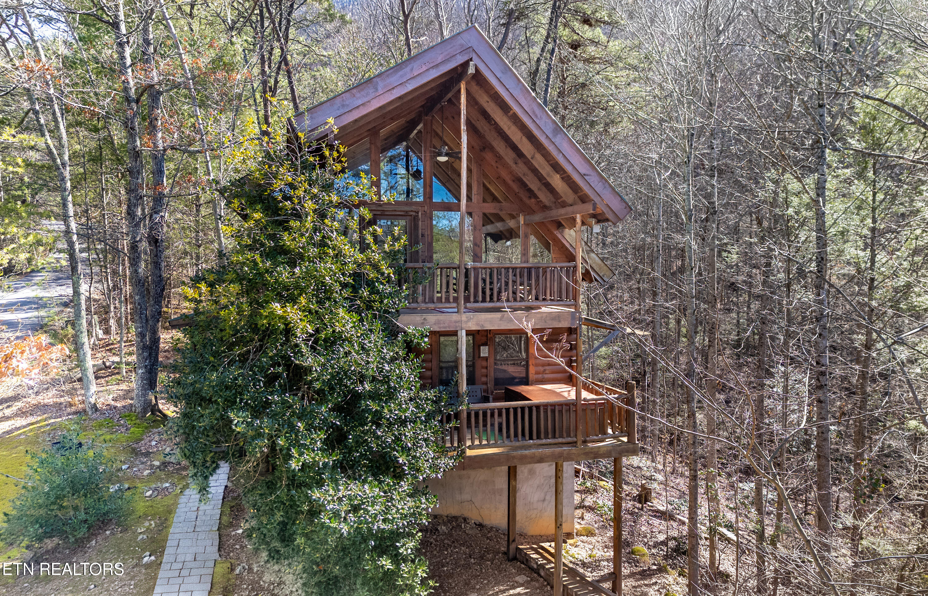 3040 Brothers Way Pigeon Forge TN 37862