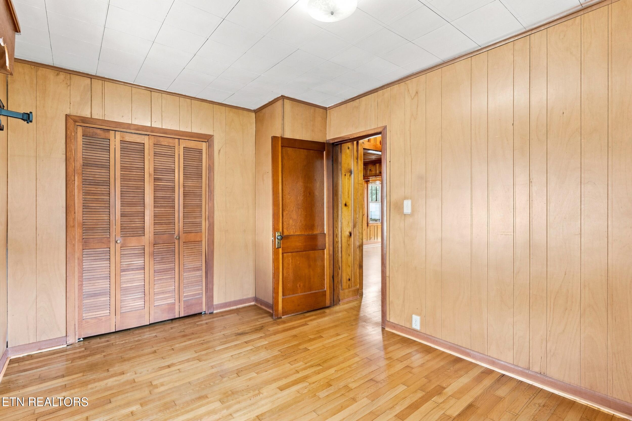 619 Ferry Street Loudon TN 37774