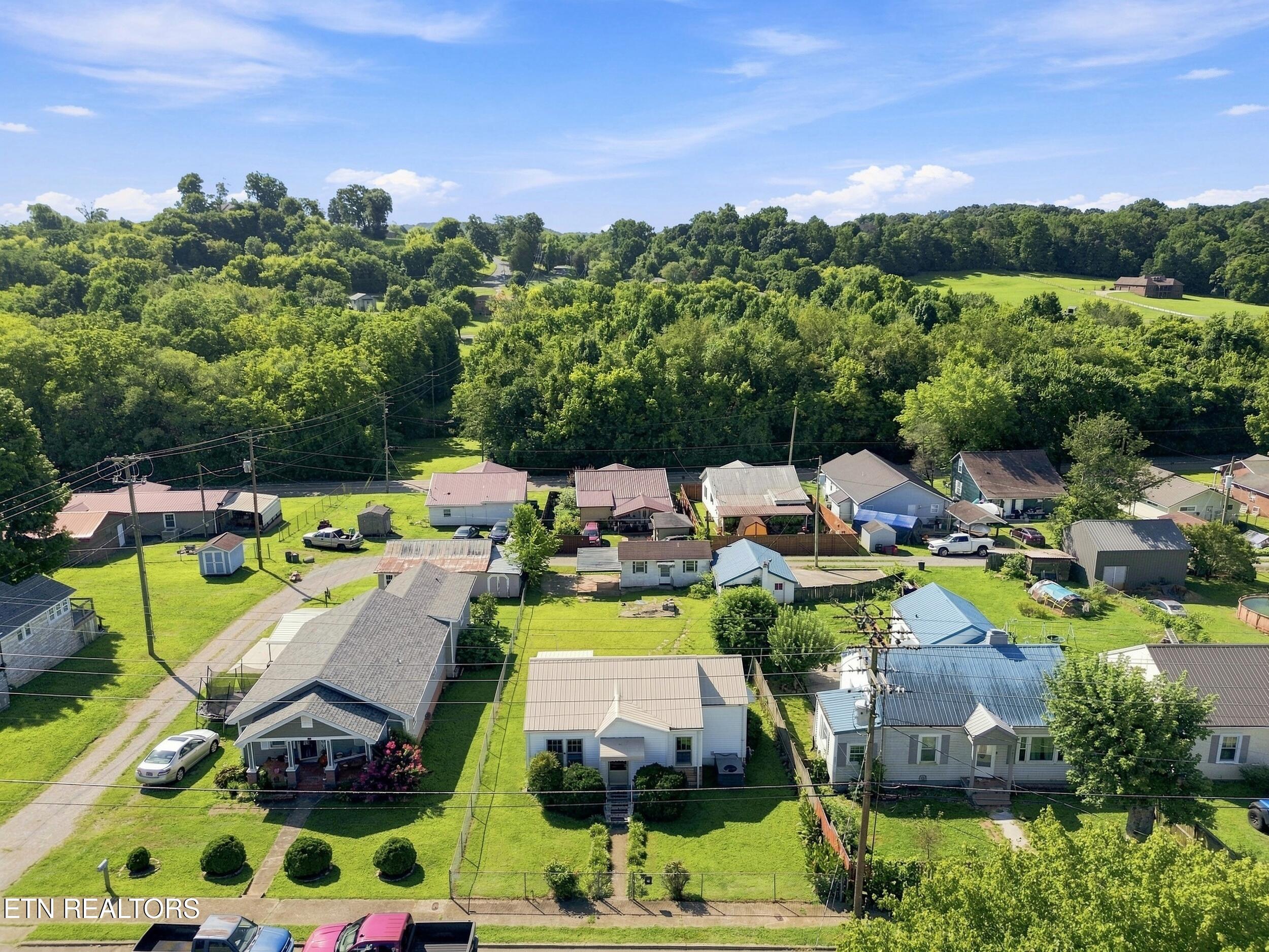 619 Ferry Street Loudon TN 37774