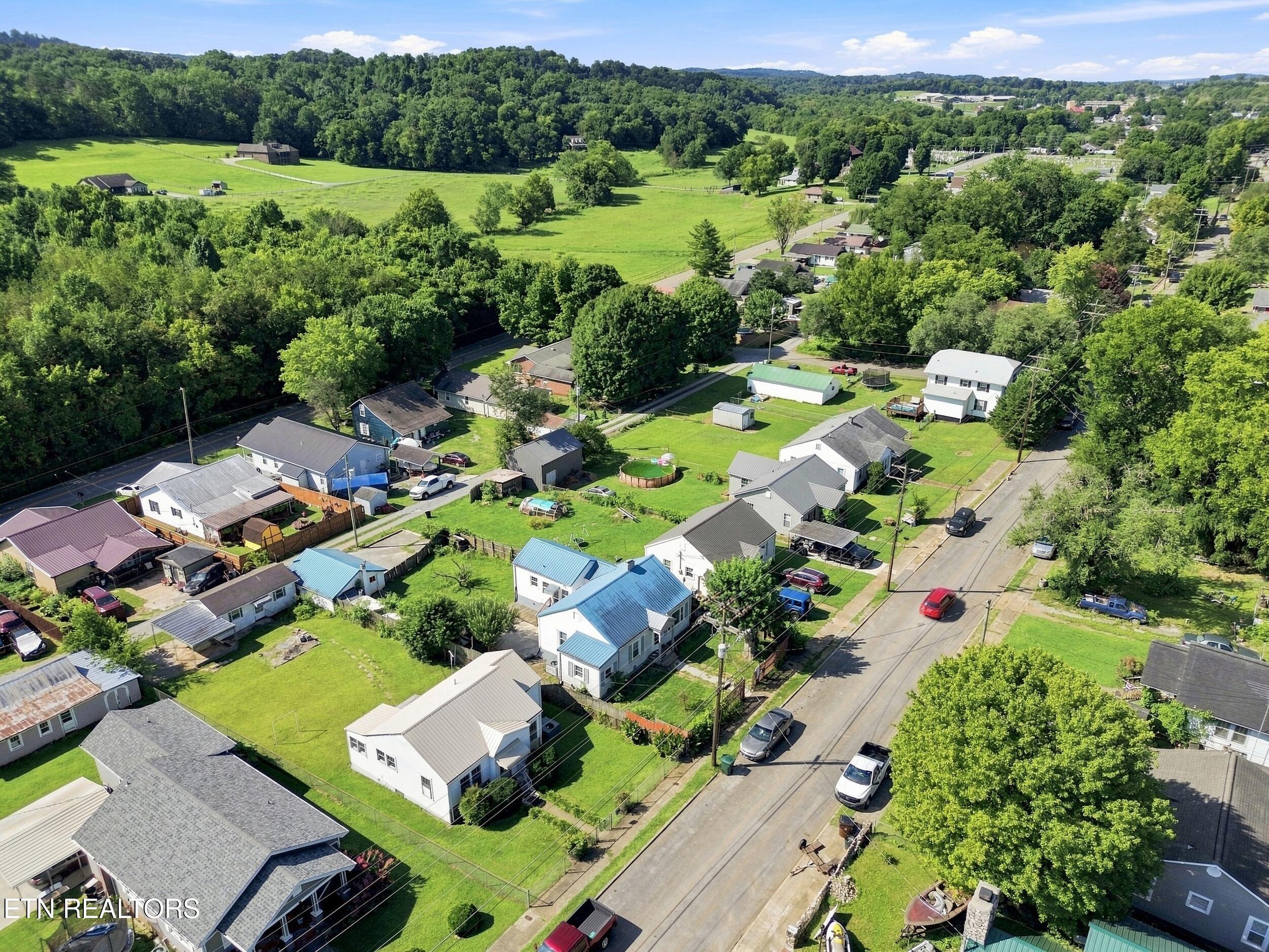 619 Ferry Street Loudon TN 37774