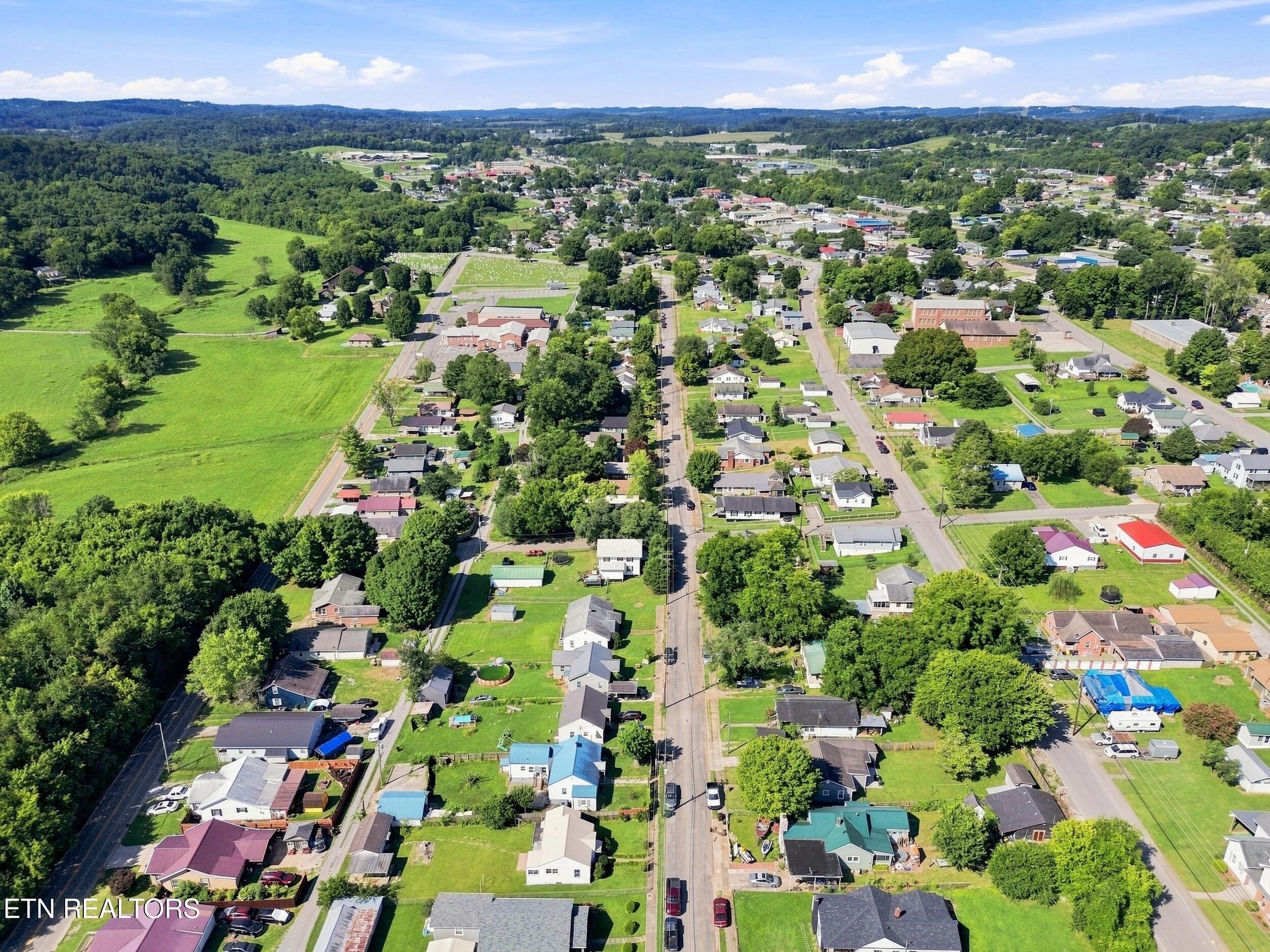 619 Ferry Street Loudon TN 37774