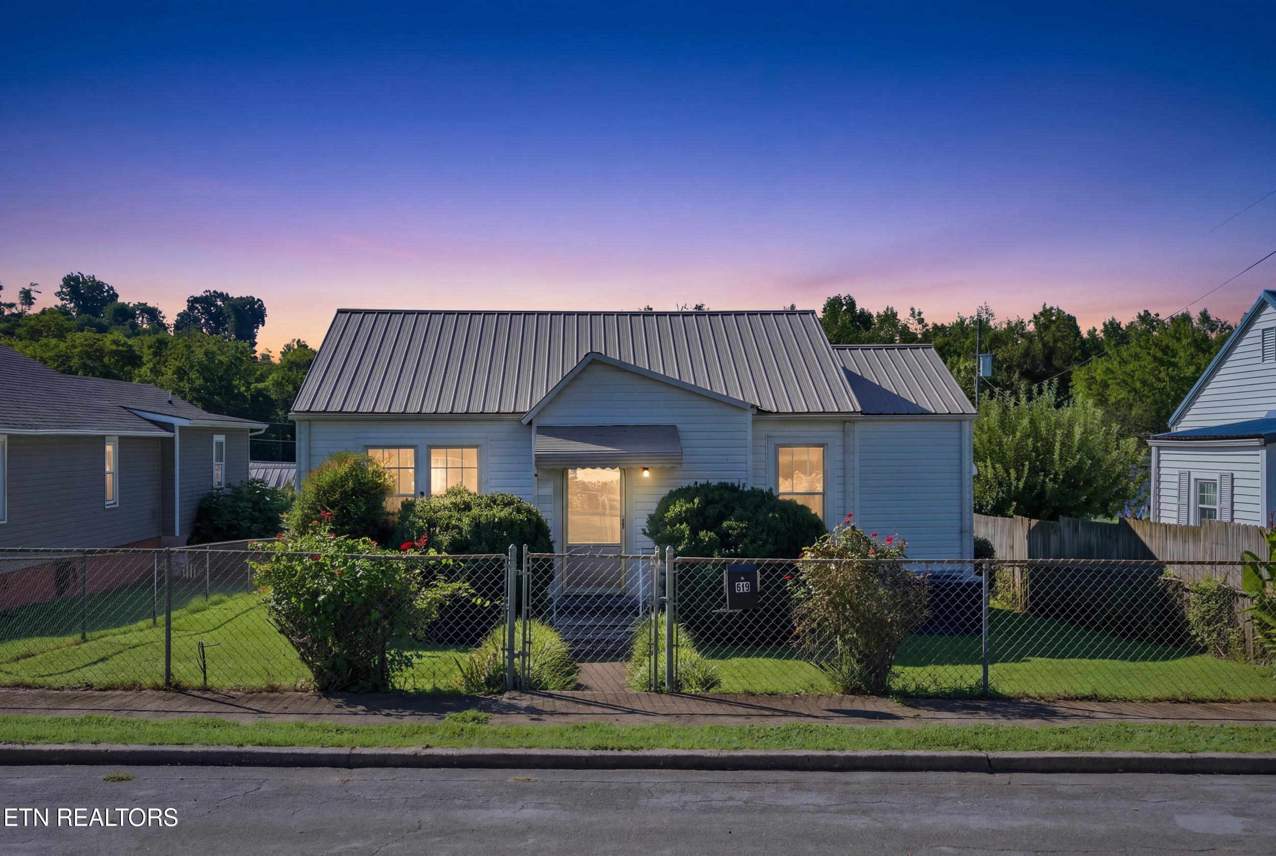619 Ferry Street Loudon TN 37774