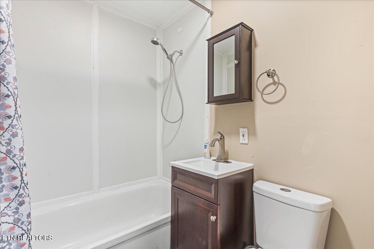 307 W Farrell Street Niota TN 37826