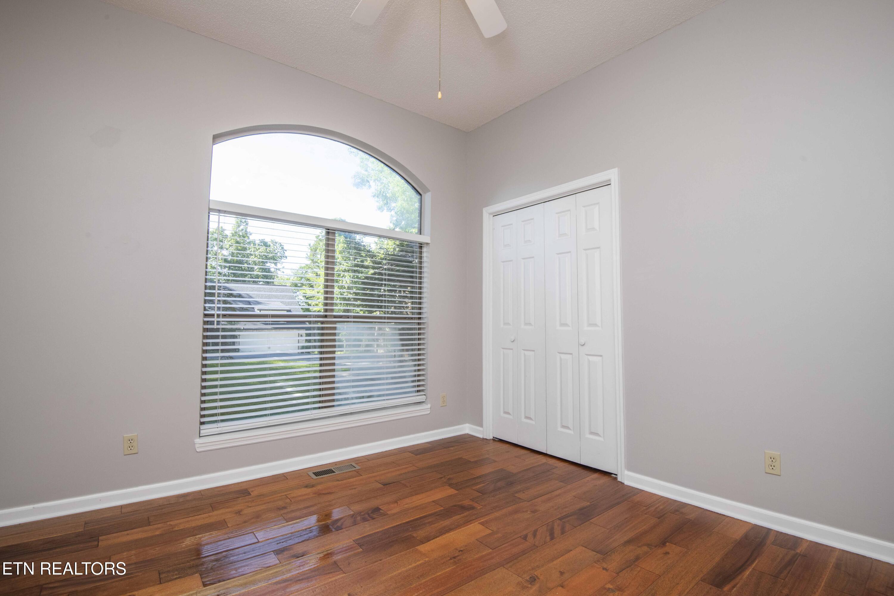 135 Kawatuska Way Loudon TN 37774