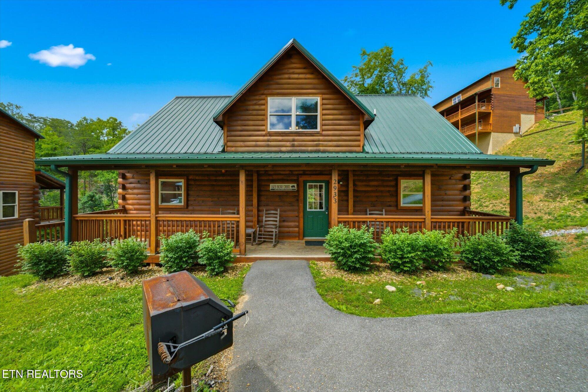 2933 Fiddlers Creek Way Pigeon Forge TN 37863