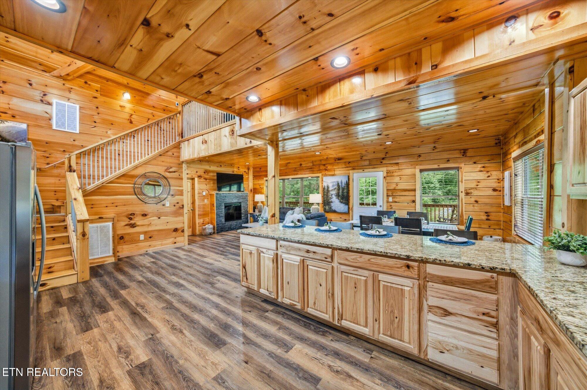 2933 Fiddlers Creek Way Pigeon Forge TN 37863