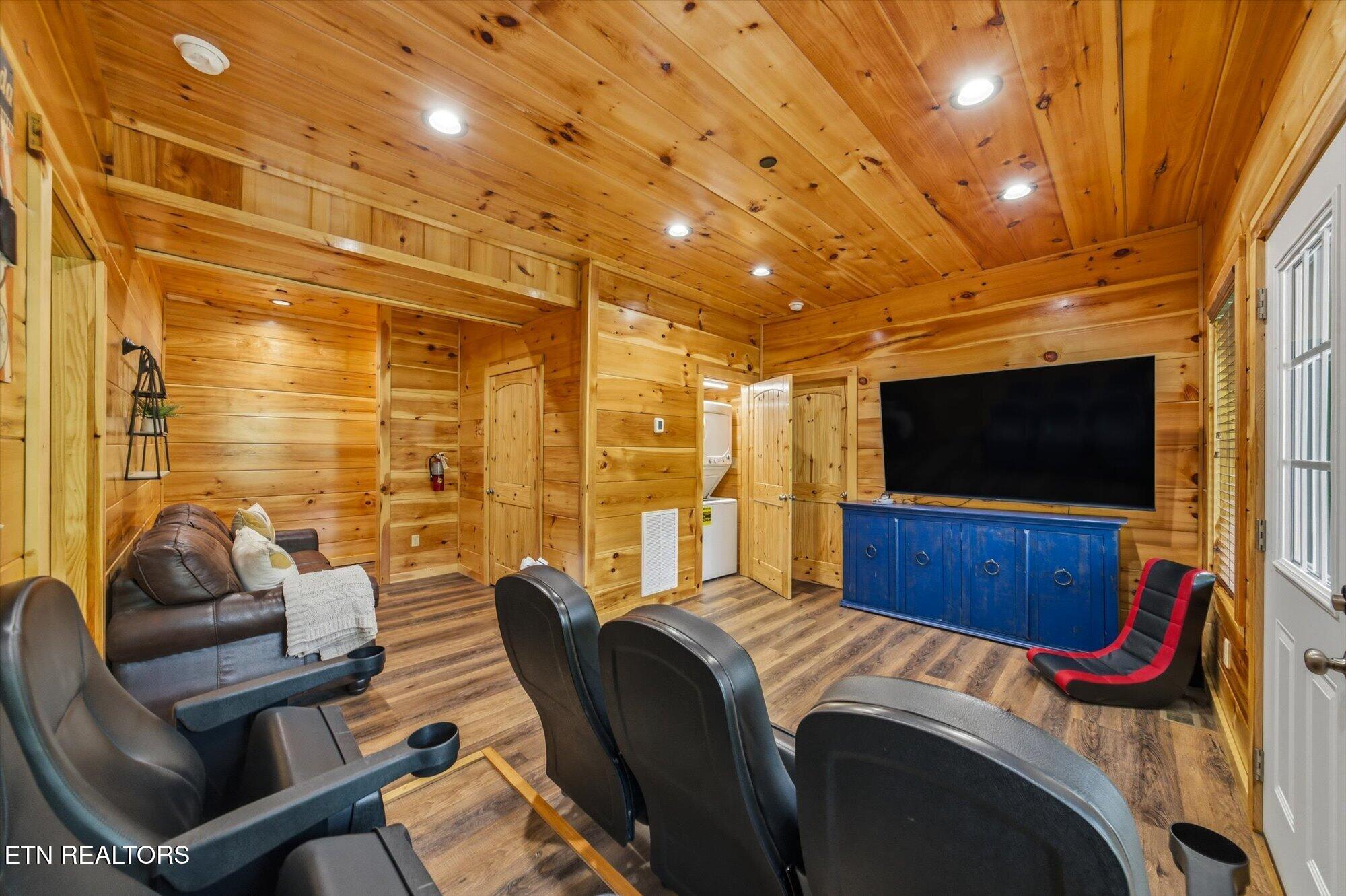 2933 Fiddlers Creek Way Pigeon Forge TN 37863