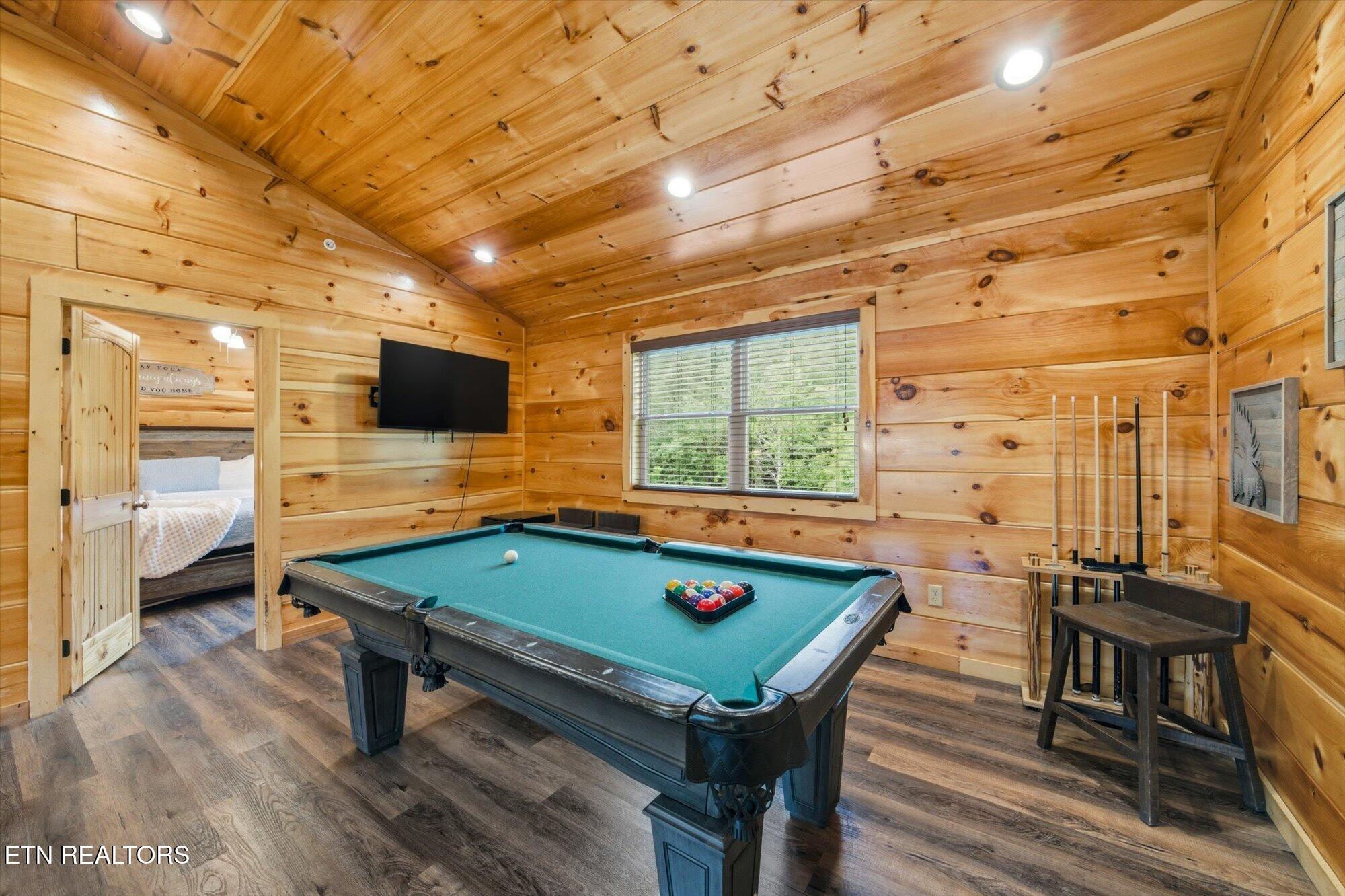 2933 Fiddlers Creek Way Pigeon Forge TN 37863