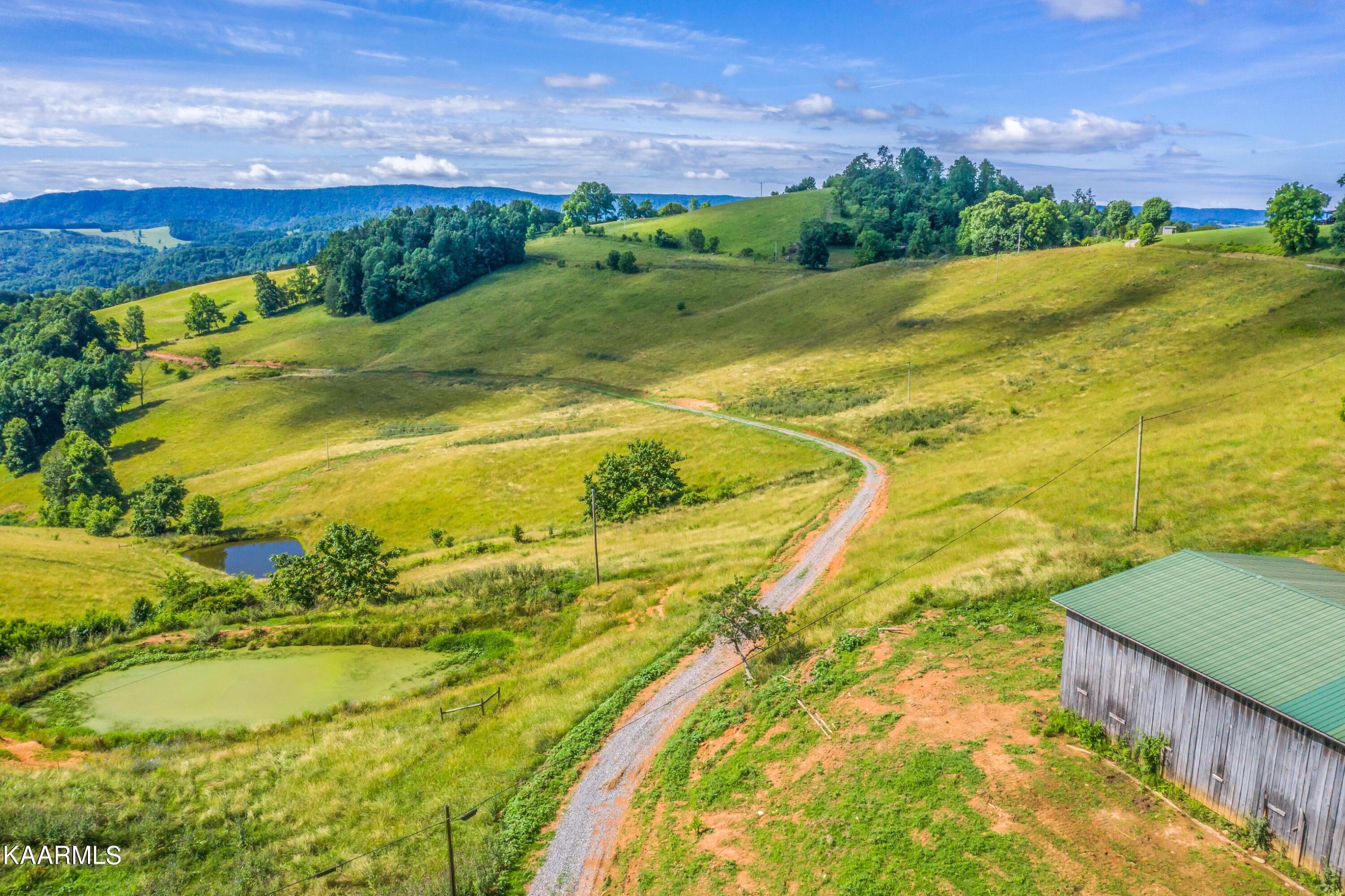 745 Ronald Holt Lane Tazewell TN 37879