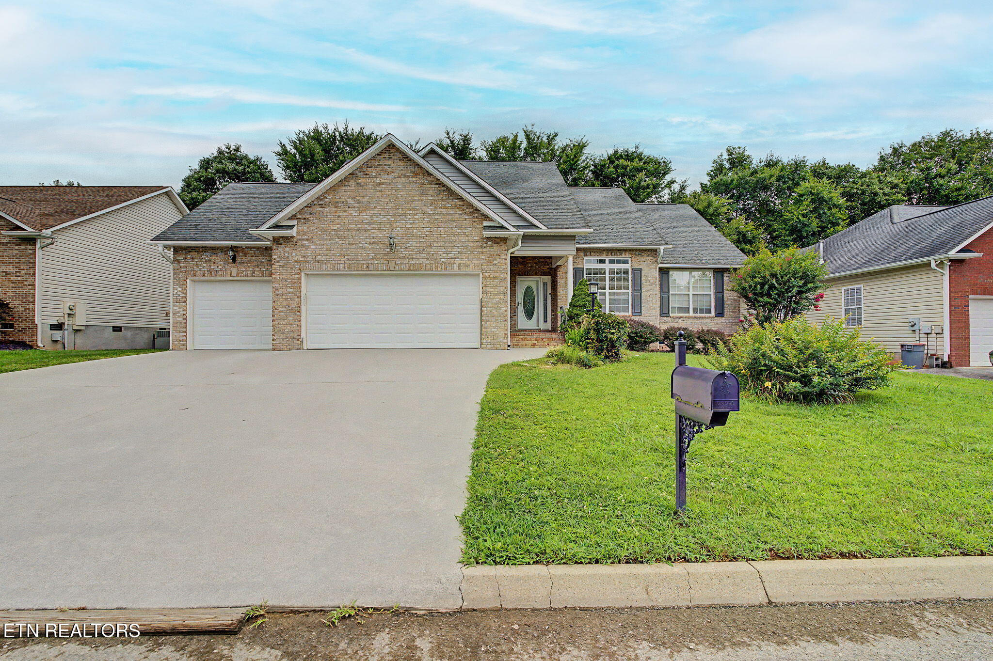 6828 Amberfield Lane Knoxville TN 37918