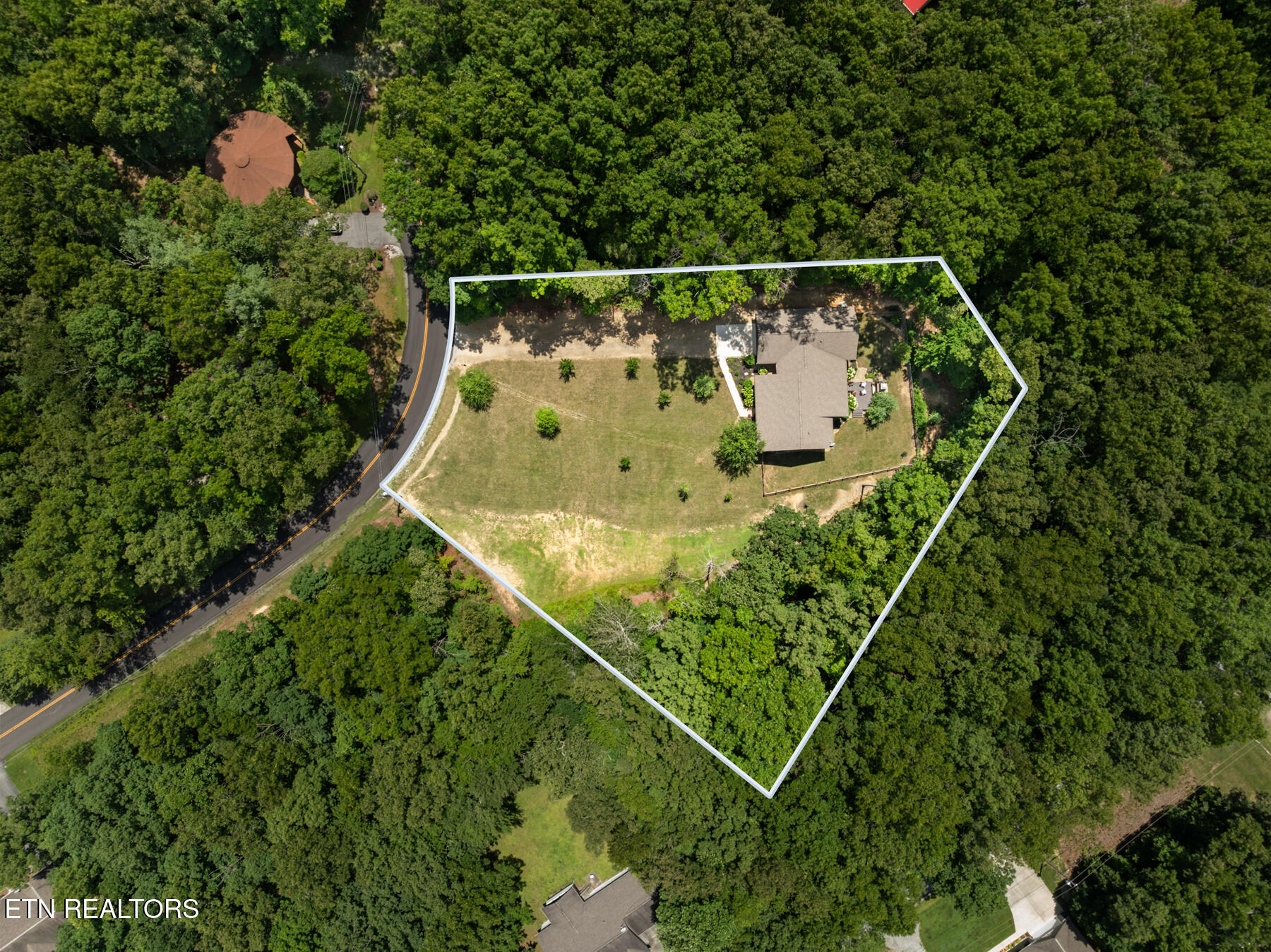 4117 Chica Road Crossville TN 38572