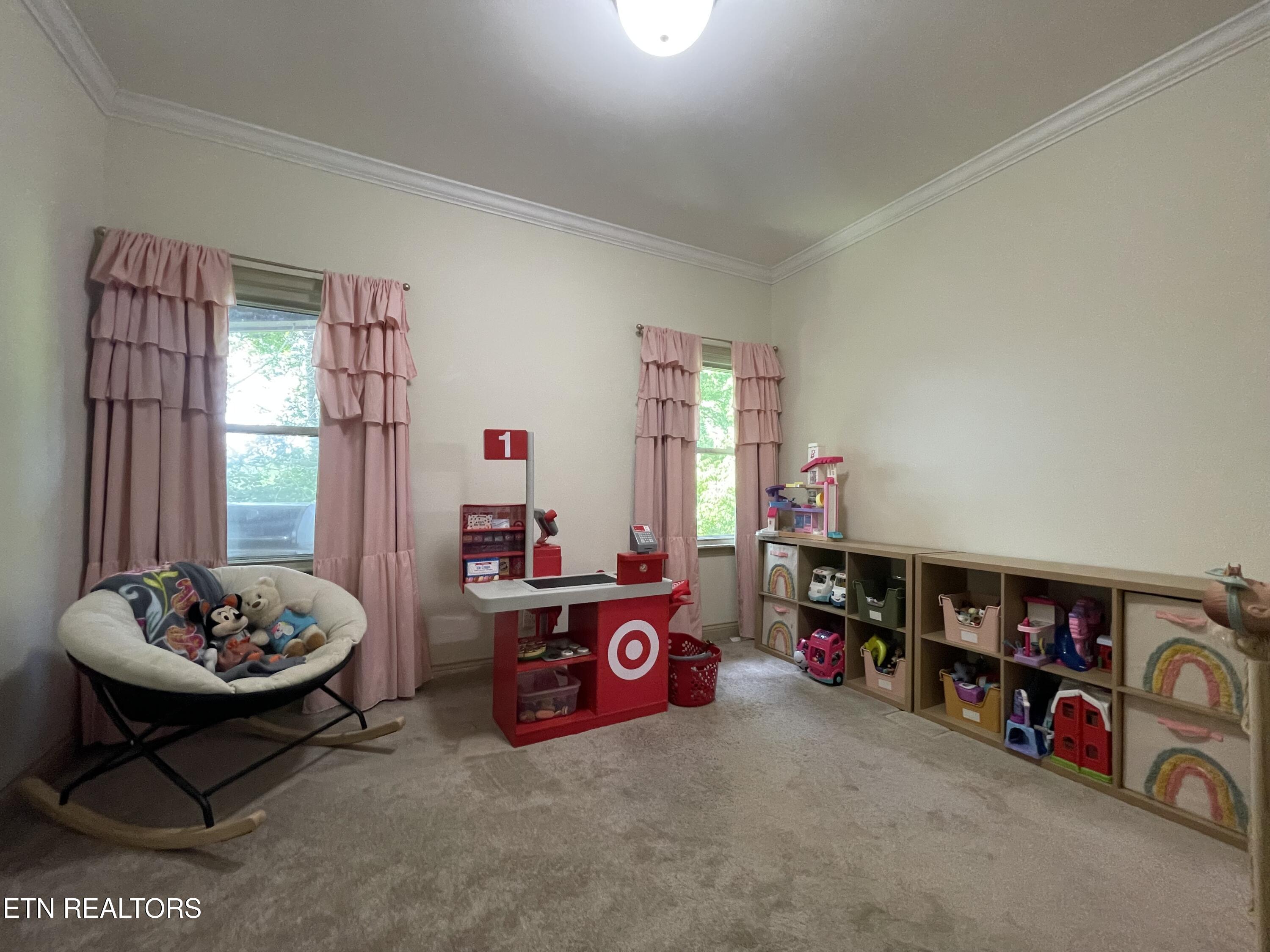 103 Farmington Place Clinton TN 37716