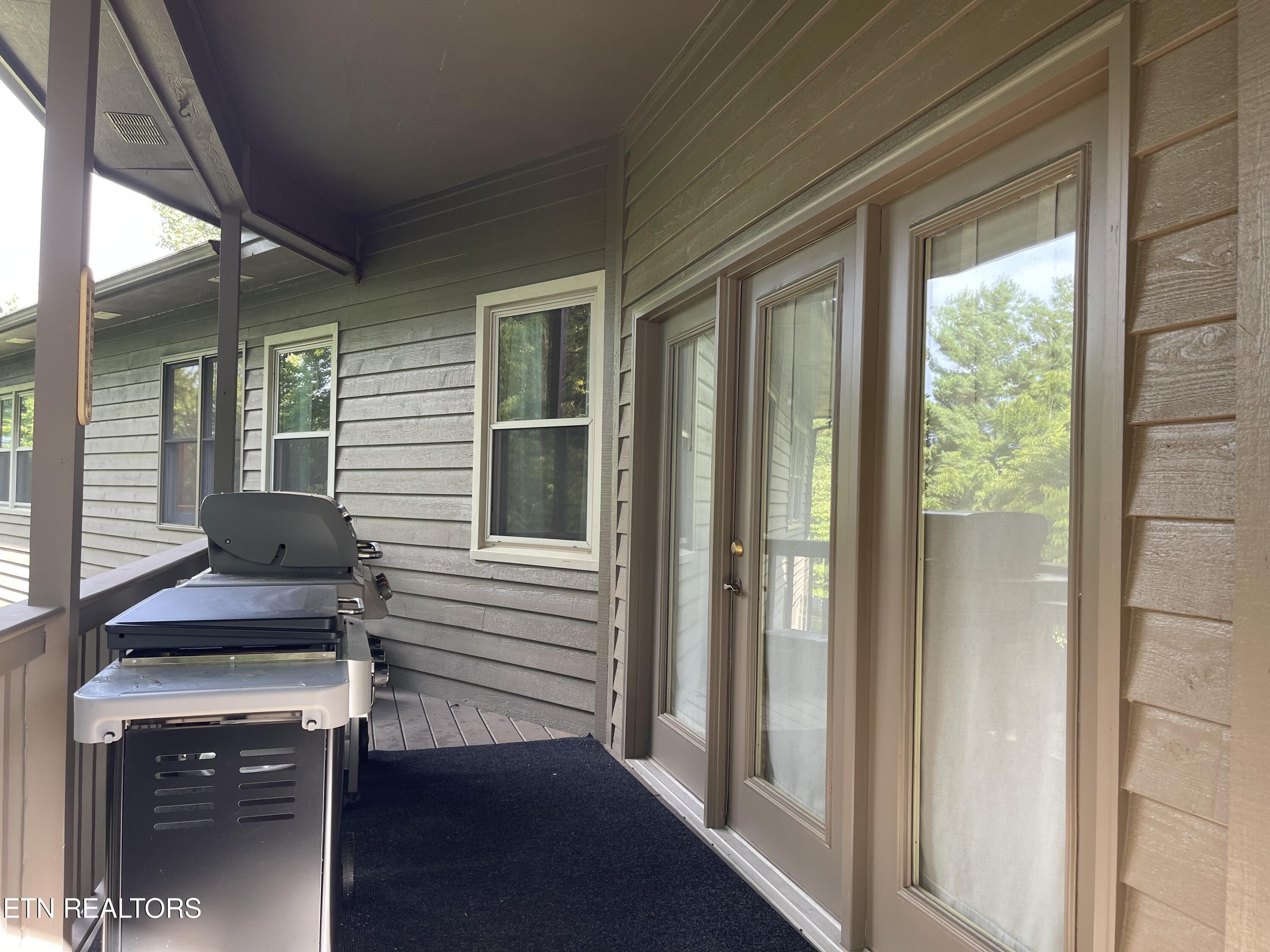 103 Farmington Place Clinton TN 37716