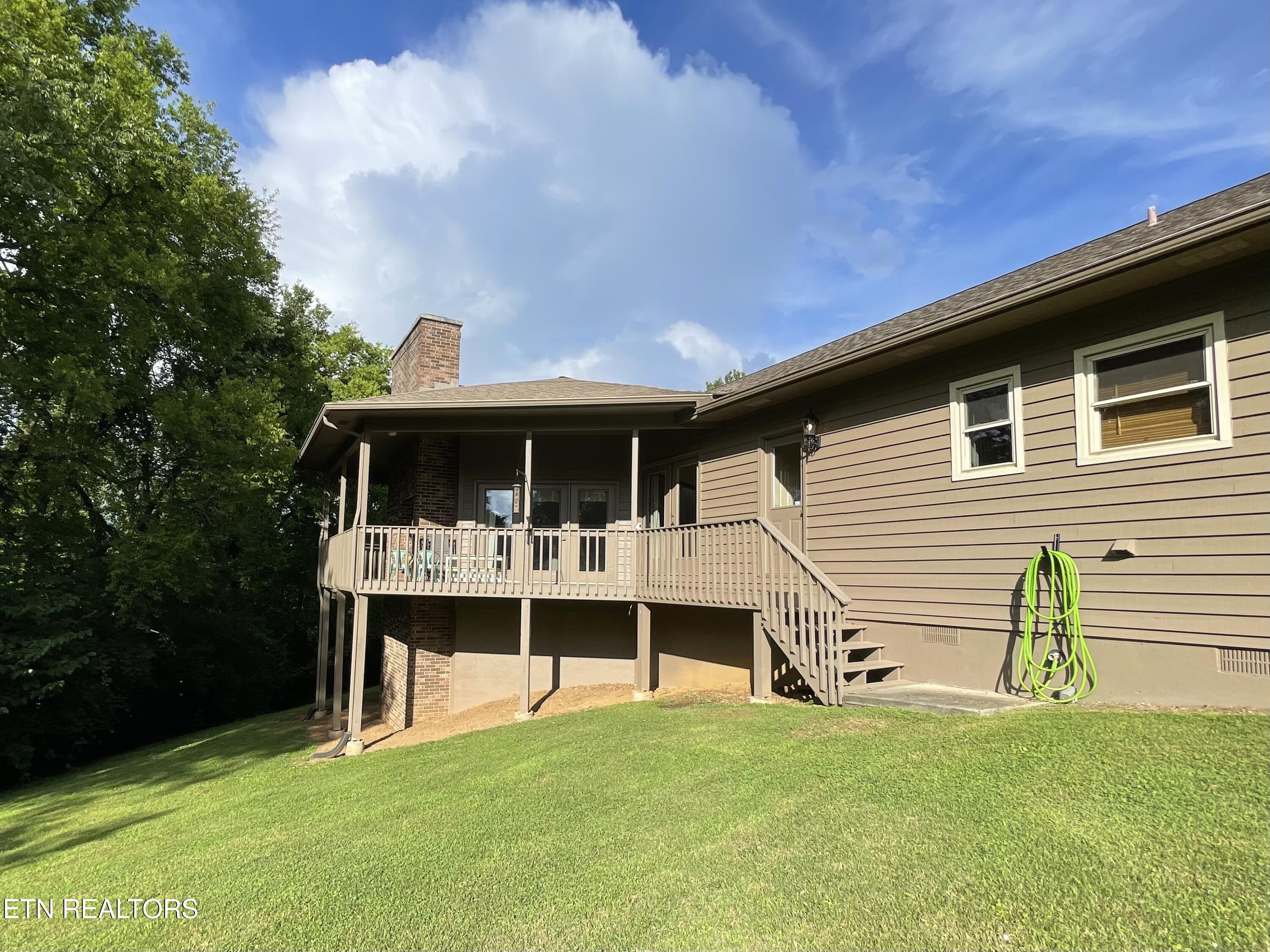 103 Farmington Place Clinton TN 37716