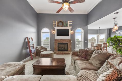 1463 Benjamin Boulevard Sevierville TN 37876