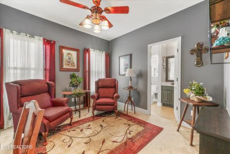 1463 Benjamin Boulevard Sevierville TN 37876