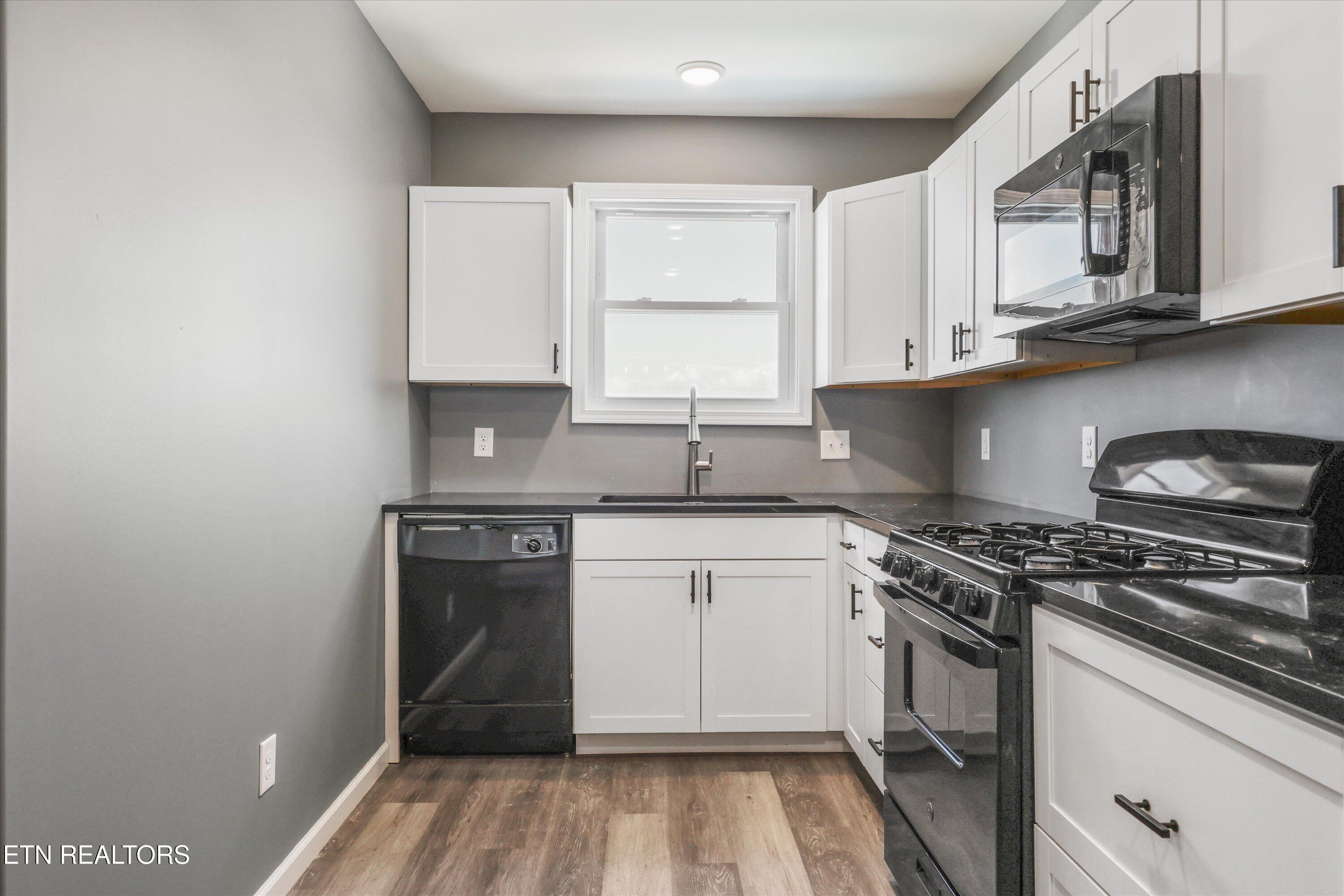 1463 Benjamin Boulevard Sevierville TN 37876