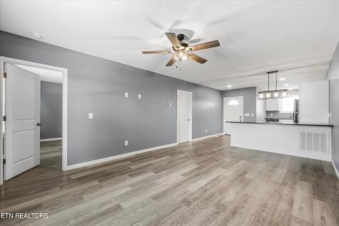 1463 Benjamin Boulevard Sevierville TN 37876