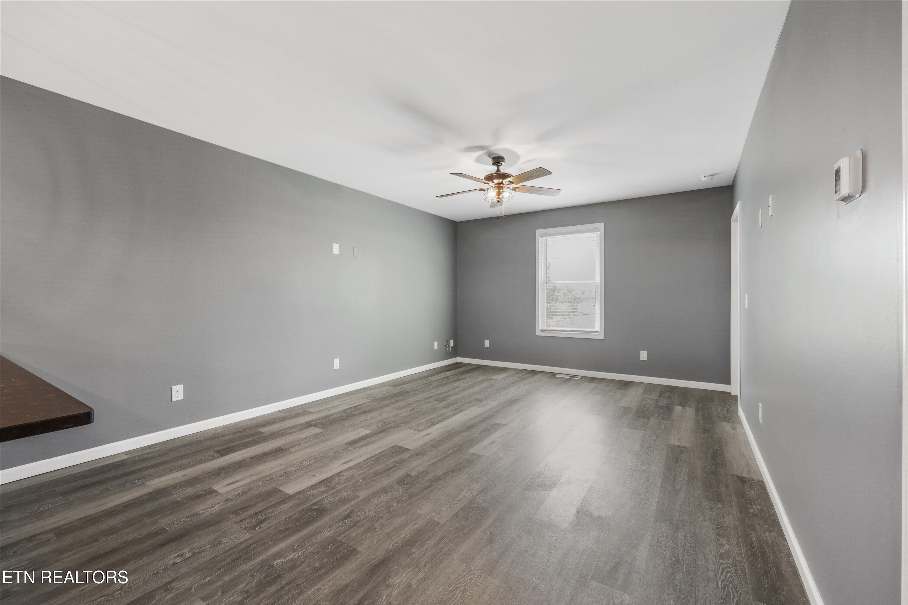 1463 Benjamin Boulevard Sevierville TN 37876