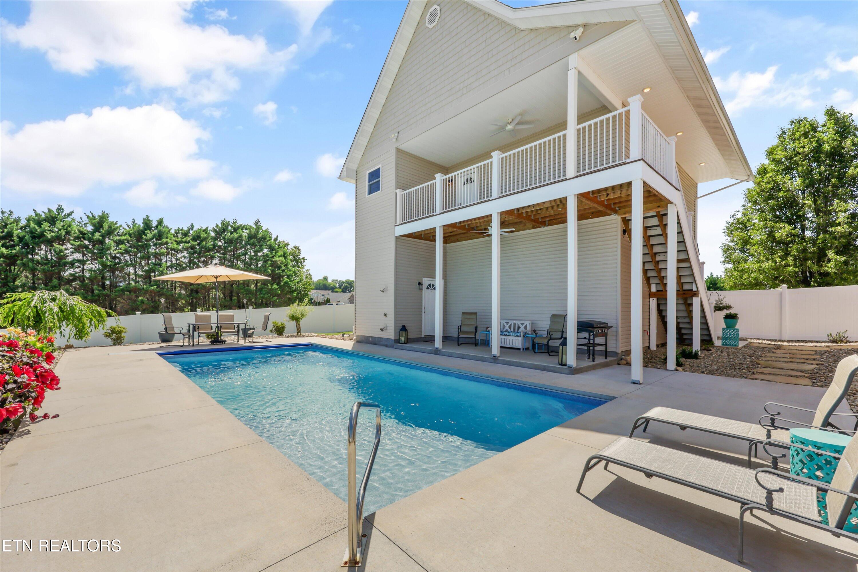1463 Benjamin Boulevard Sevierville TN 37876