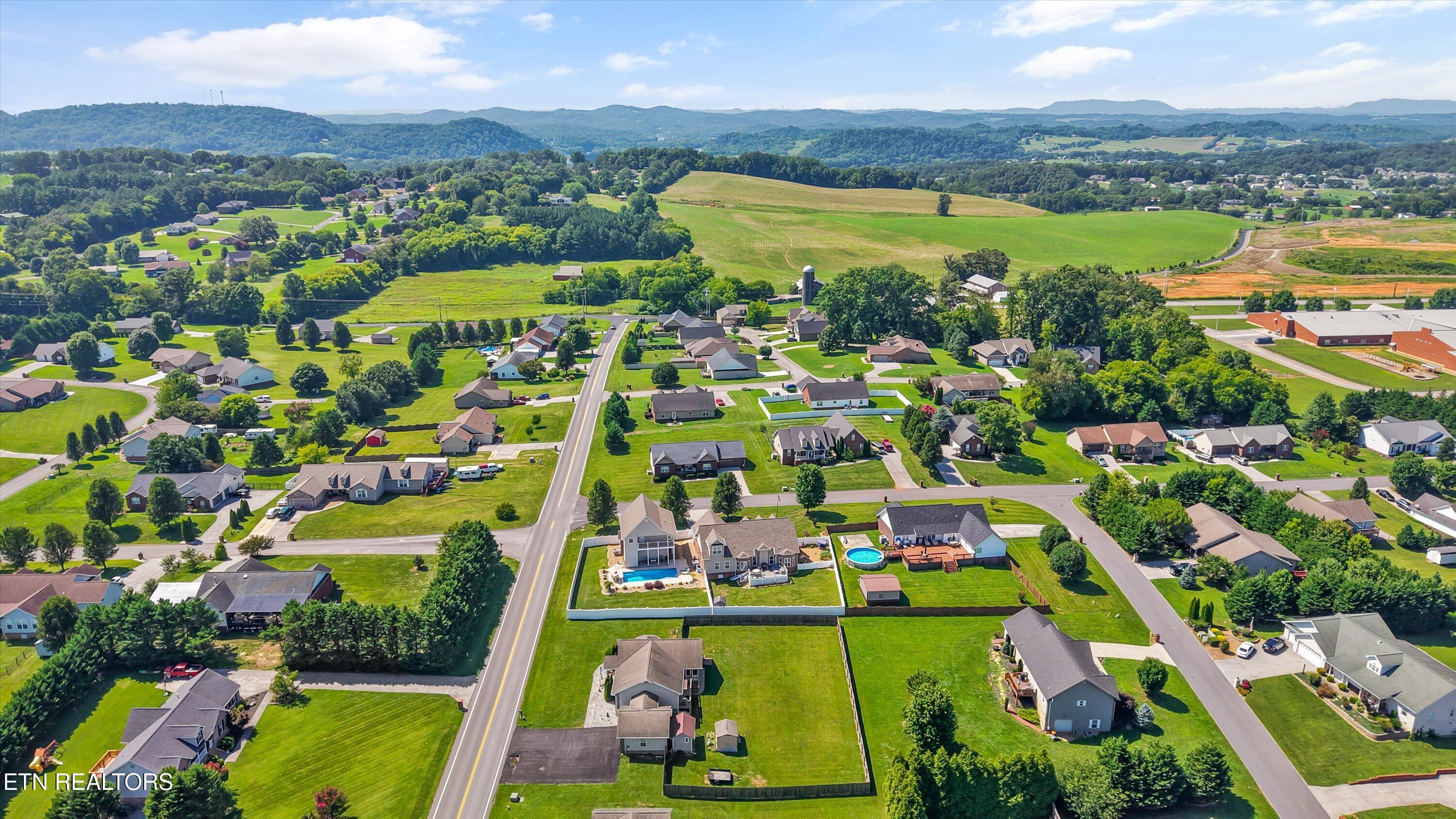 1463 Benjamin Boulevard Sevierville TN 37876