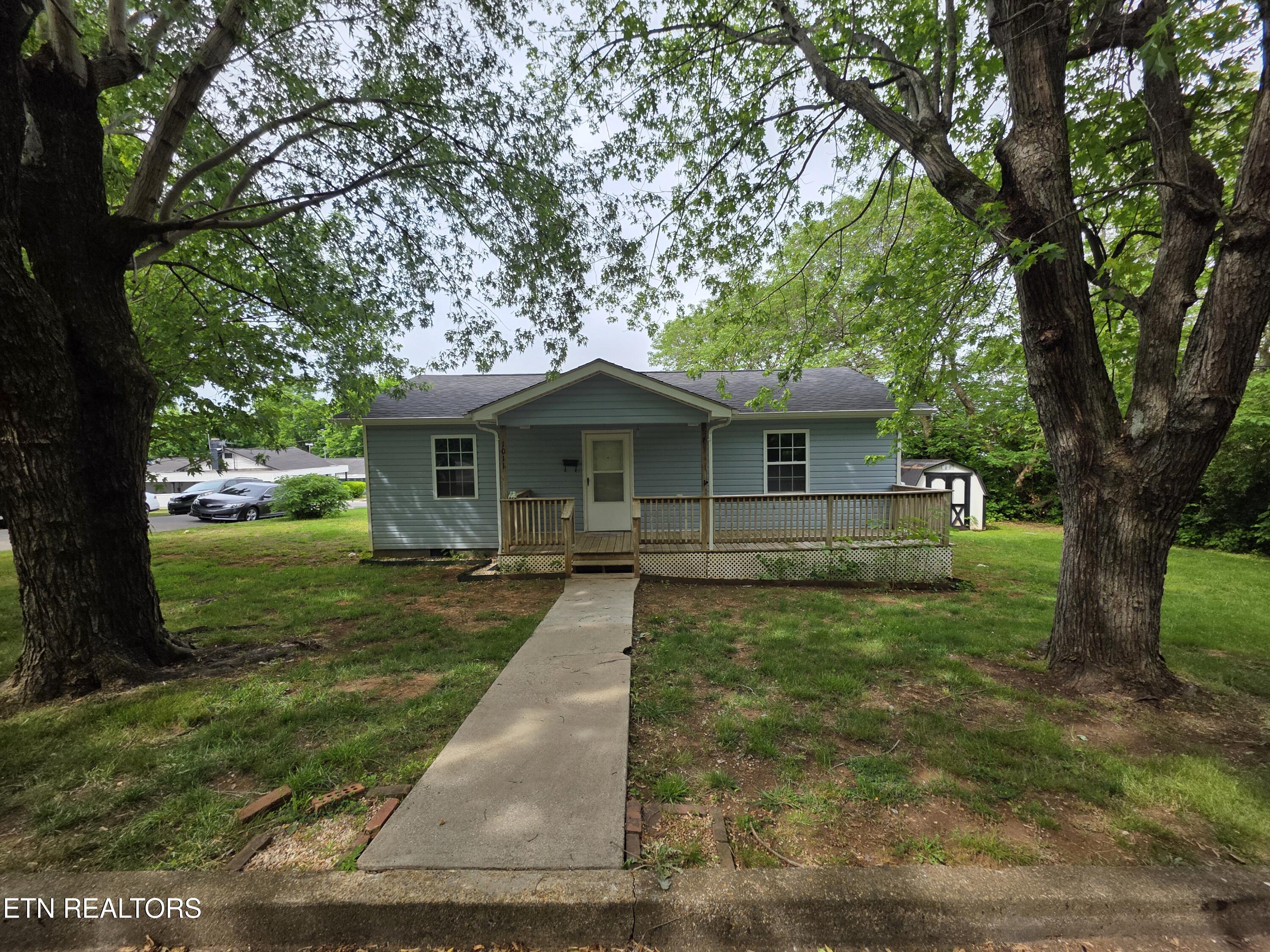 1011 Bon Street Lenoir City TN 37771