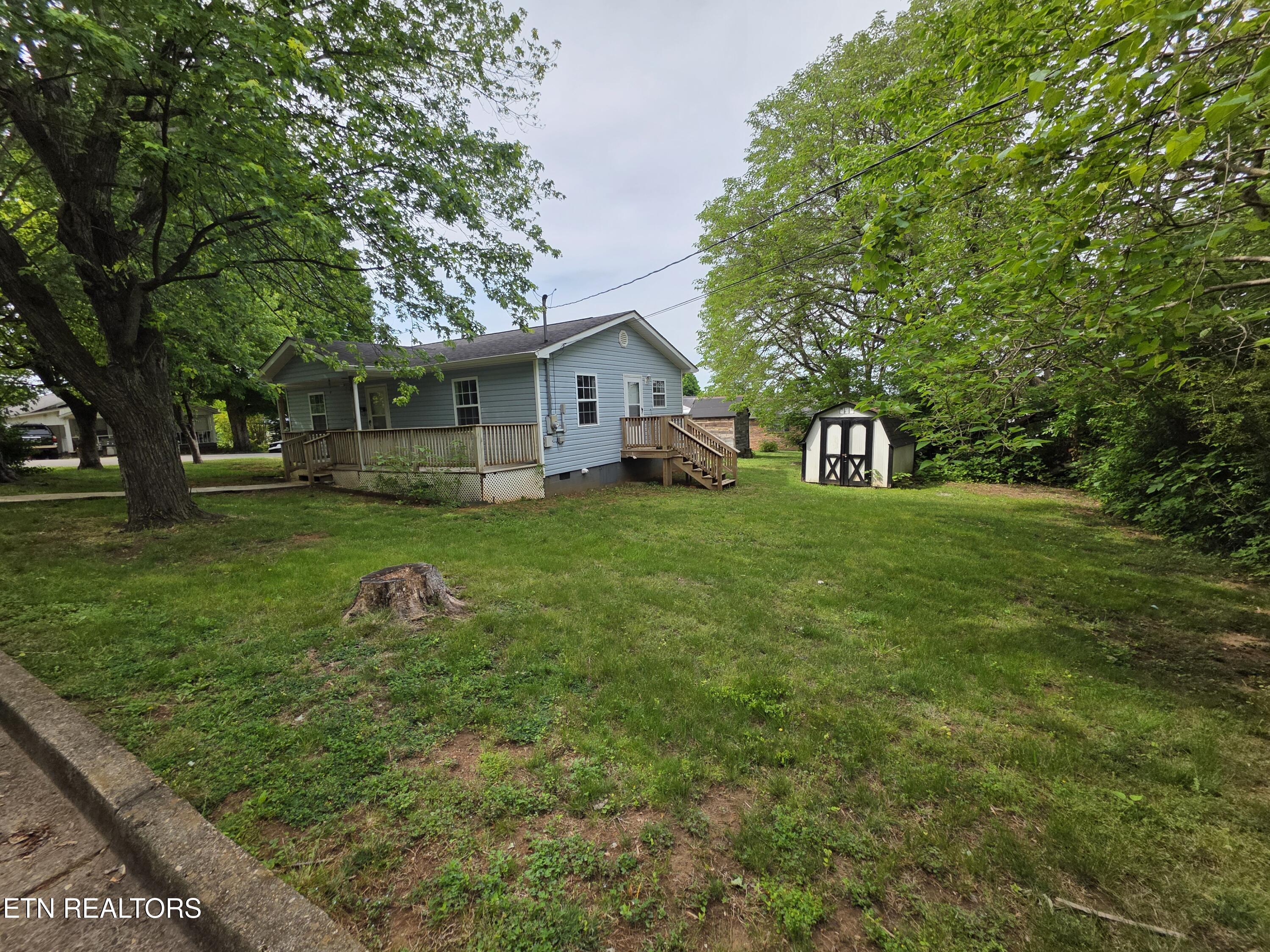 1011 Bon Street Lenoir City TN 37771