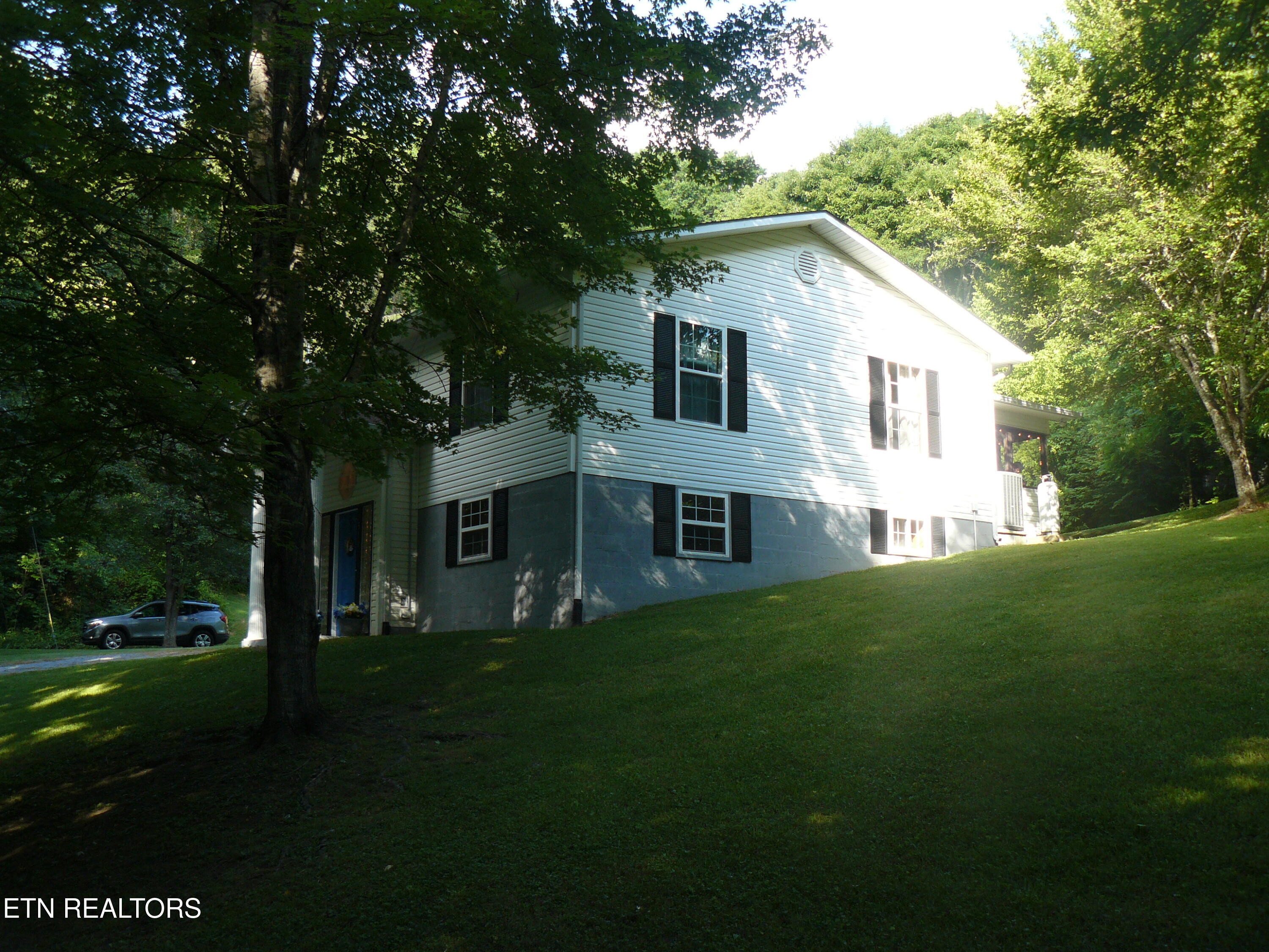 311 Greever Hollow Road Tazewell TN 37879