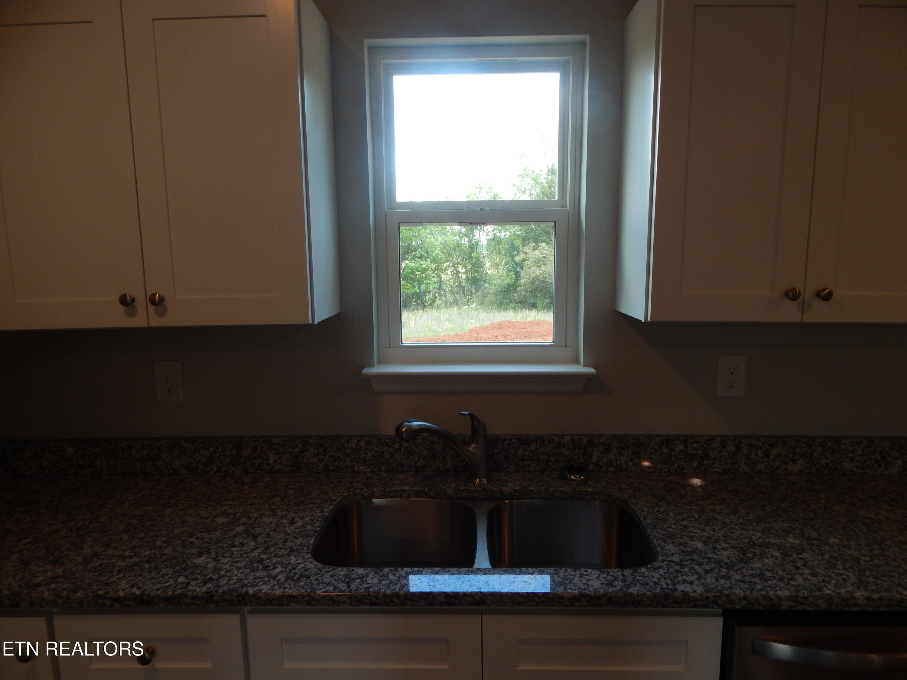 147 County Road 537 Etowah TN 37331
