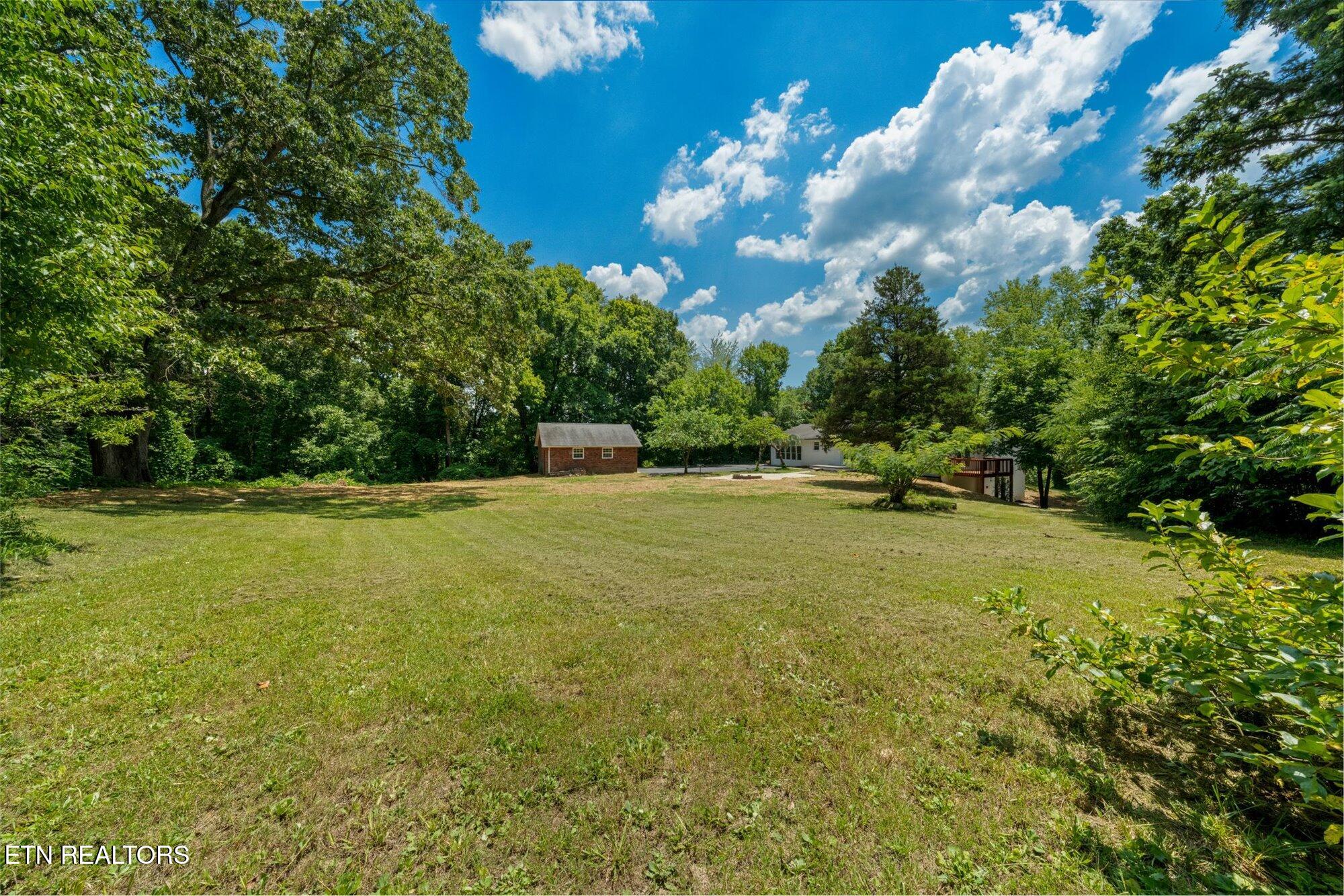 8534 Heiskell Road Powell TN 37849