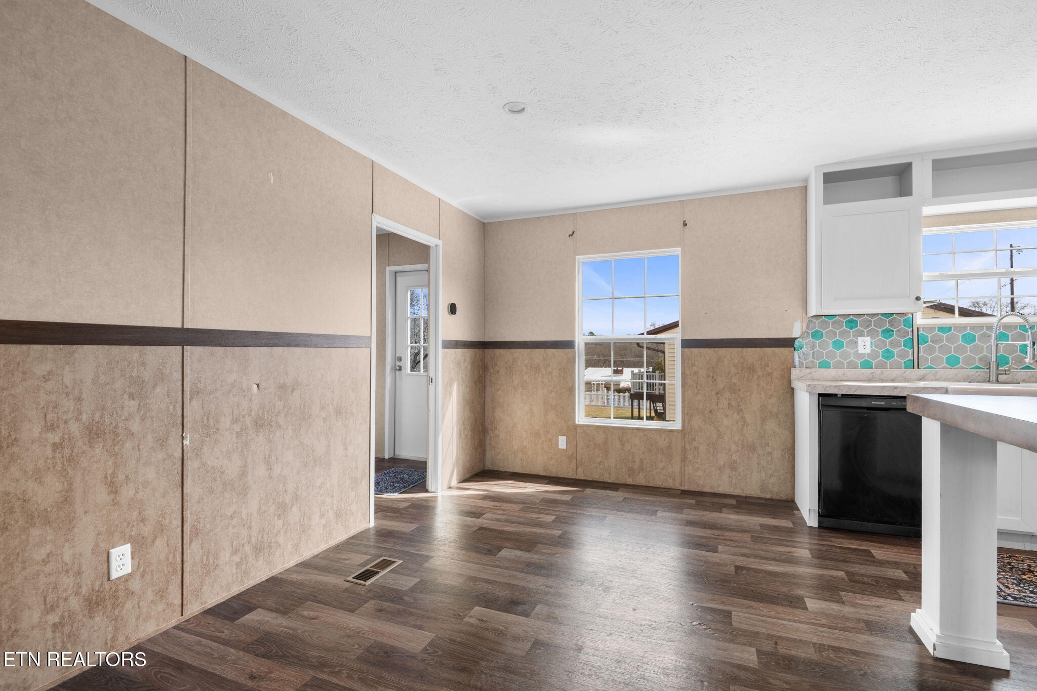 296 Illinois Avenue Oak Ridge TN 37830