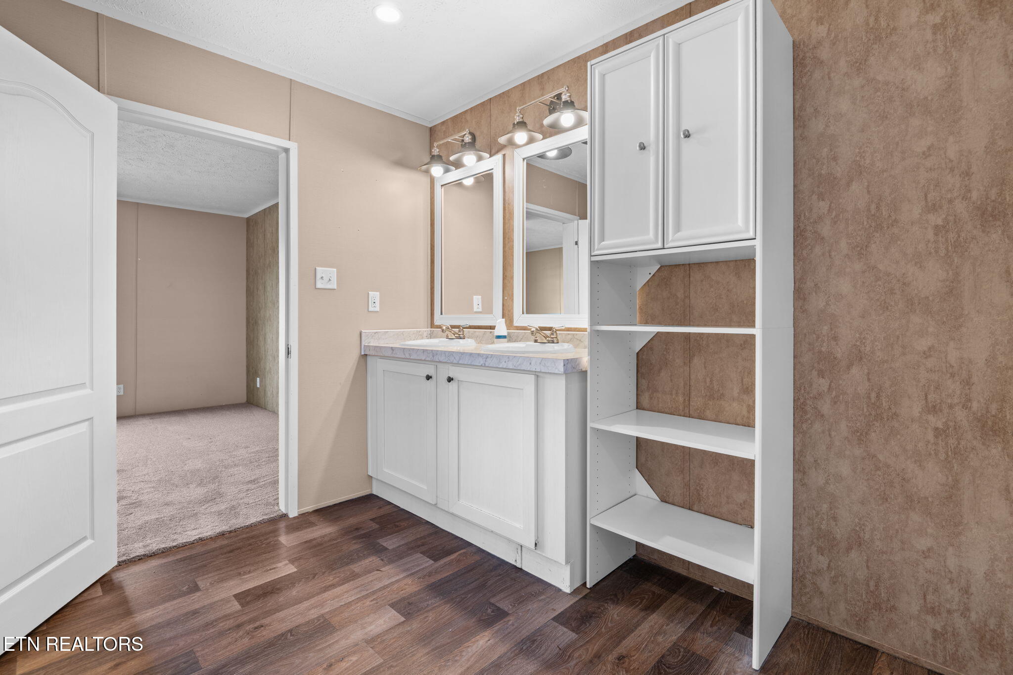 296 Illinois Avenue Oak Ridge TN 37830