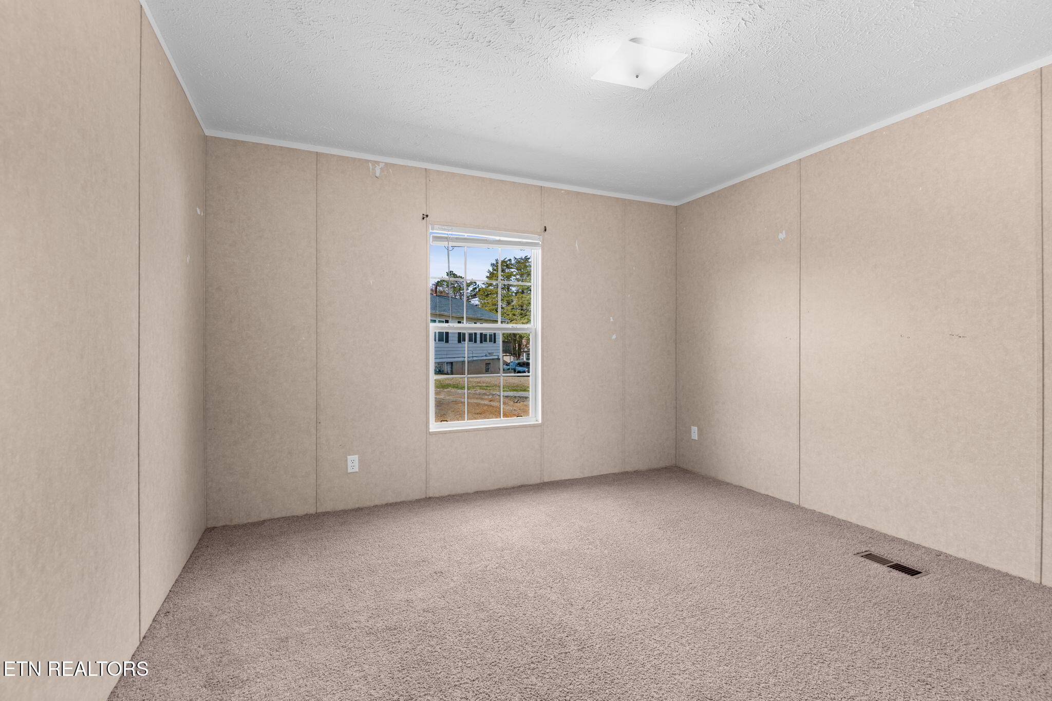 296 Illinois Avenue Oak Ridge TN 37830