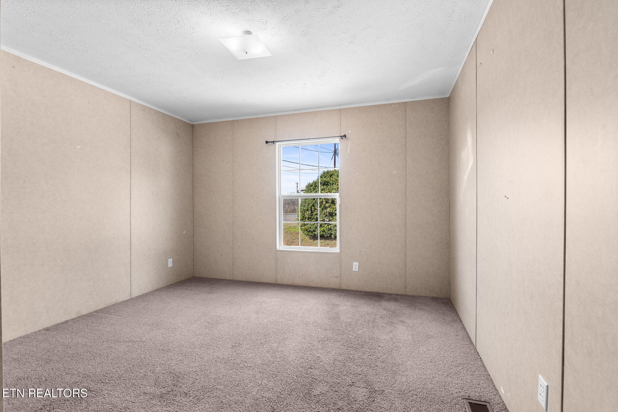 296 Illinois Avenue Oak Ridge TN 37830