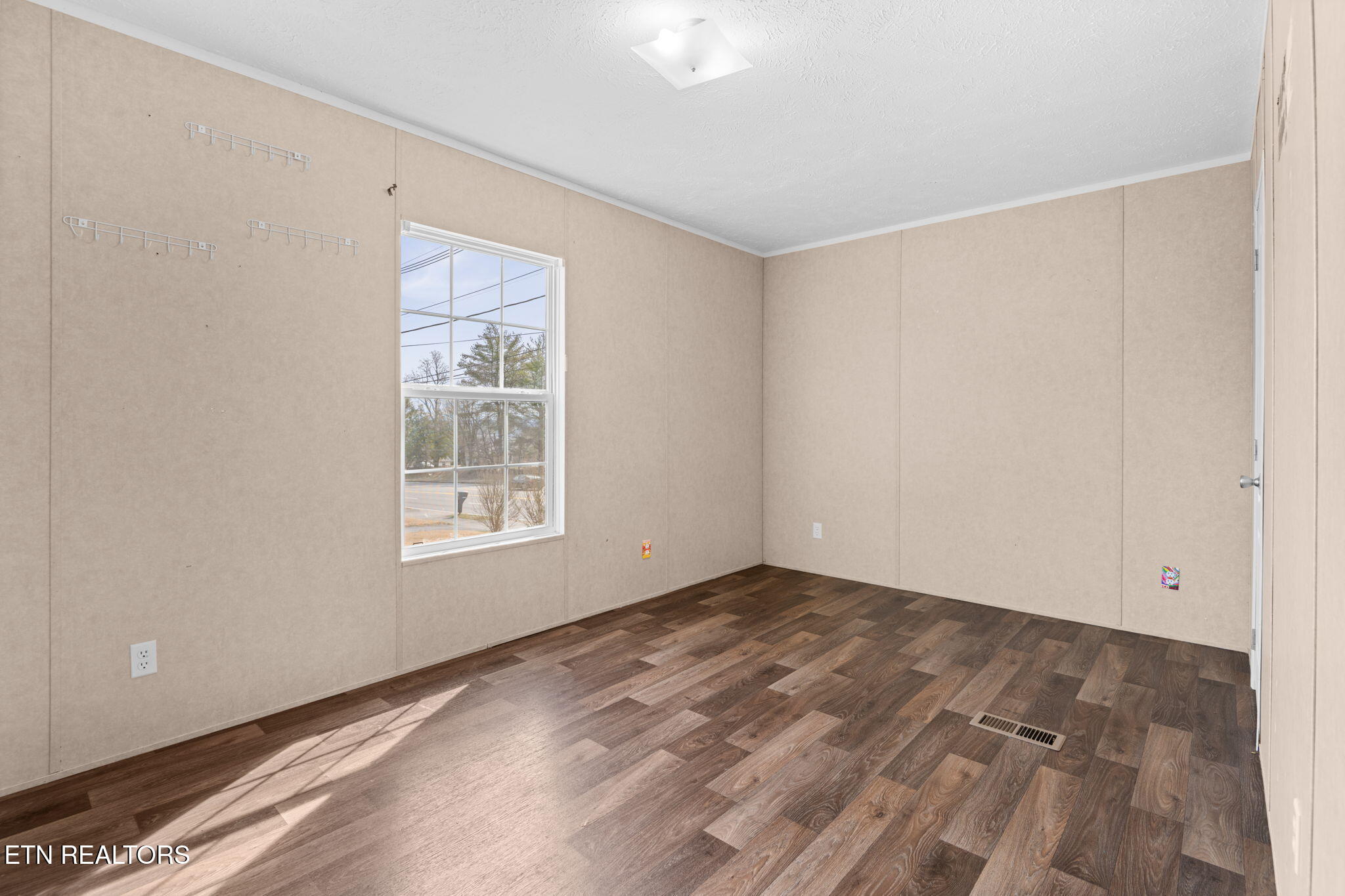 296 Illinois Avenue Oak Ridge TN 37830