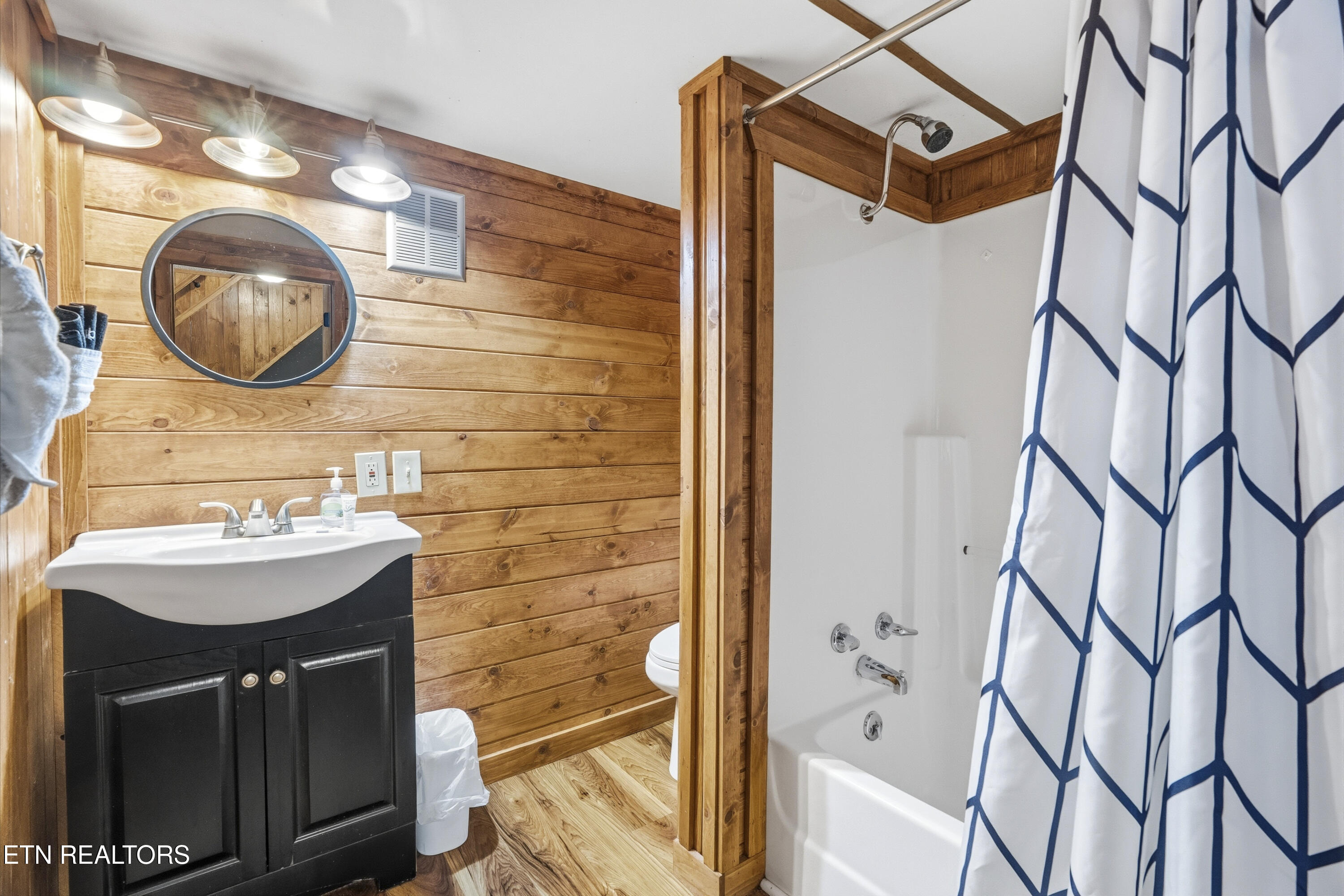 2106 Hickory Manor Road Sevierville TN 37862