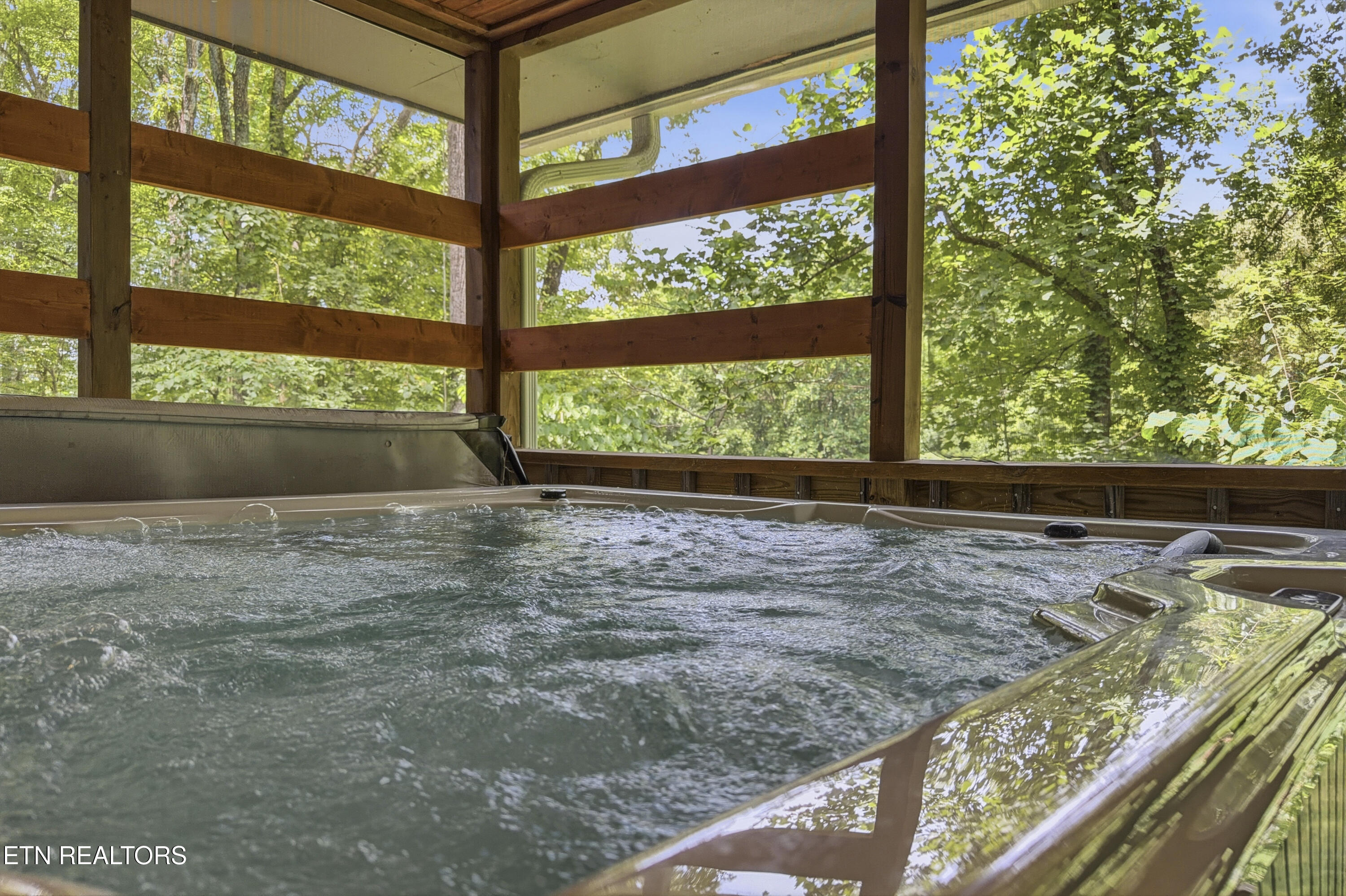 2106 Hickory Manor Road Sevierville TN 37862