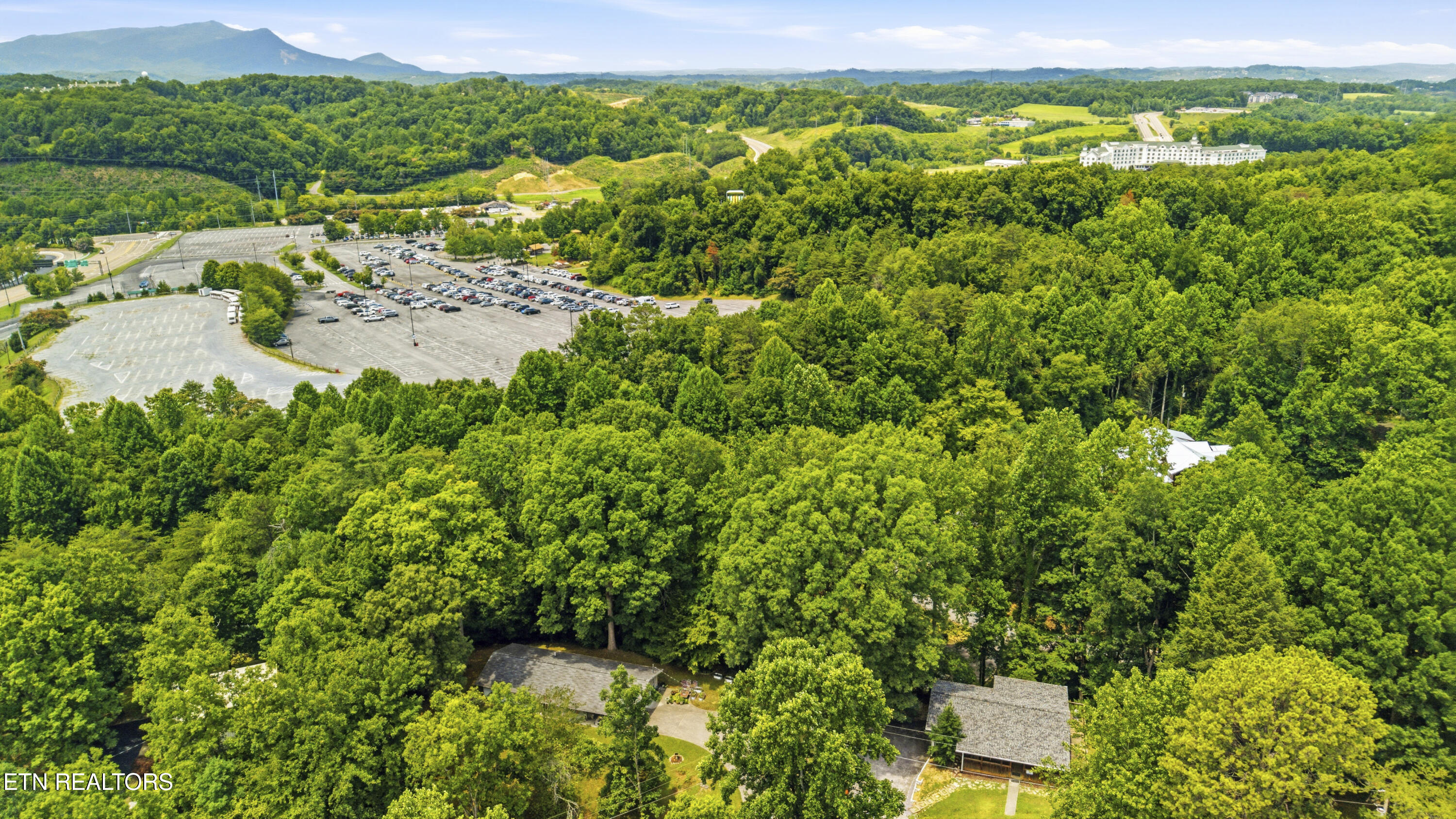 2106 Hickory Manor Road Sevierville TN 37862