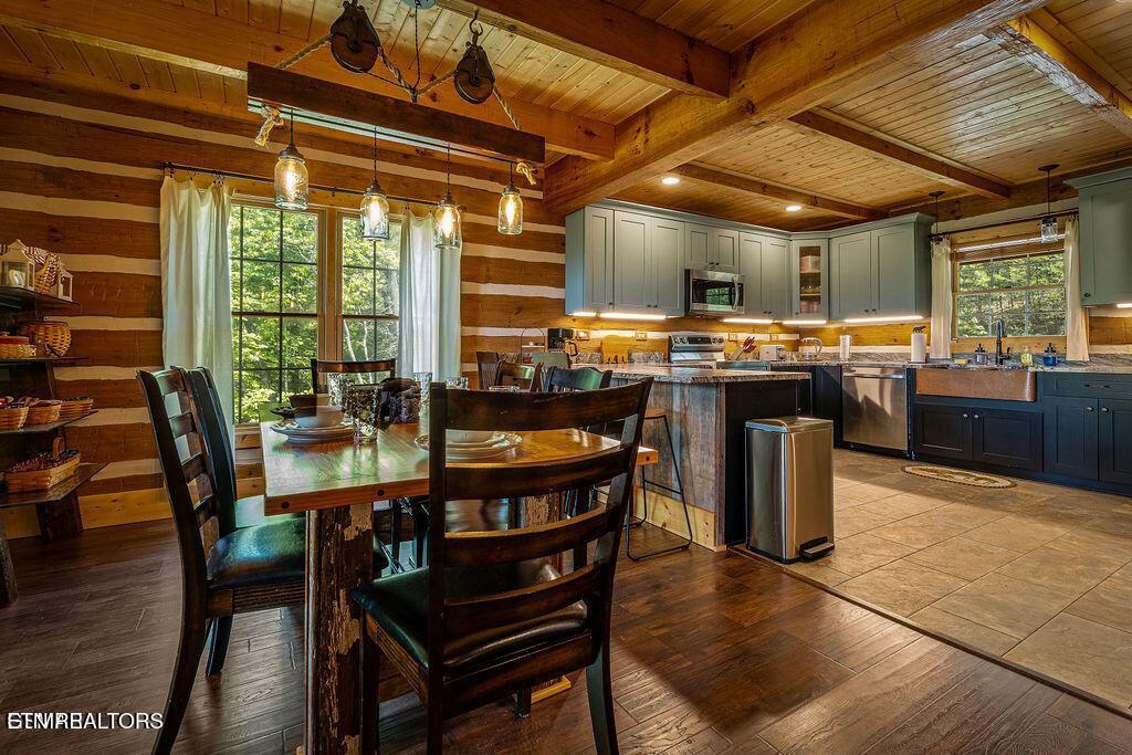 335 Hawken Drive Walland TN 37886