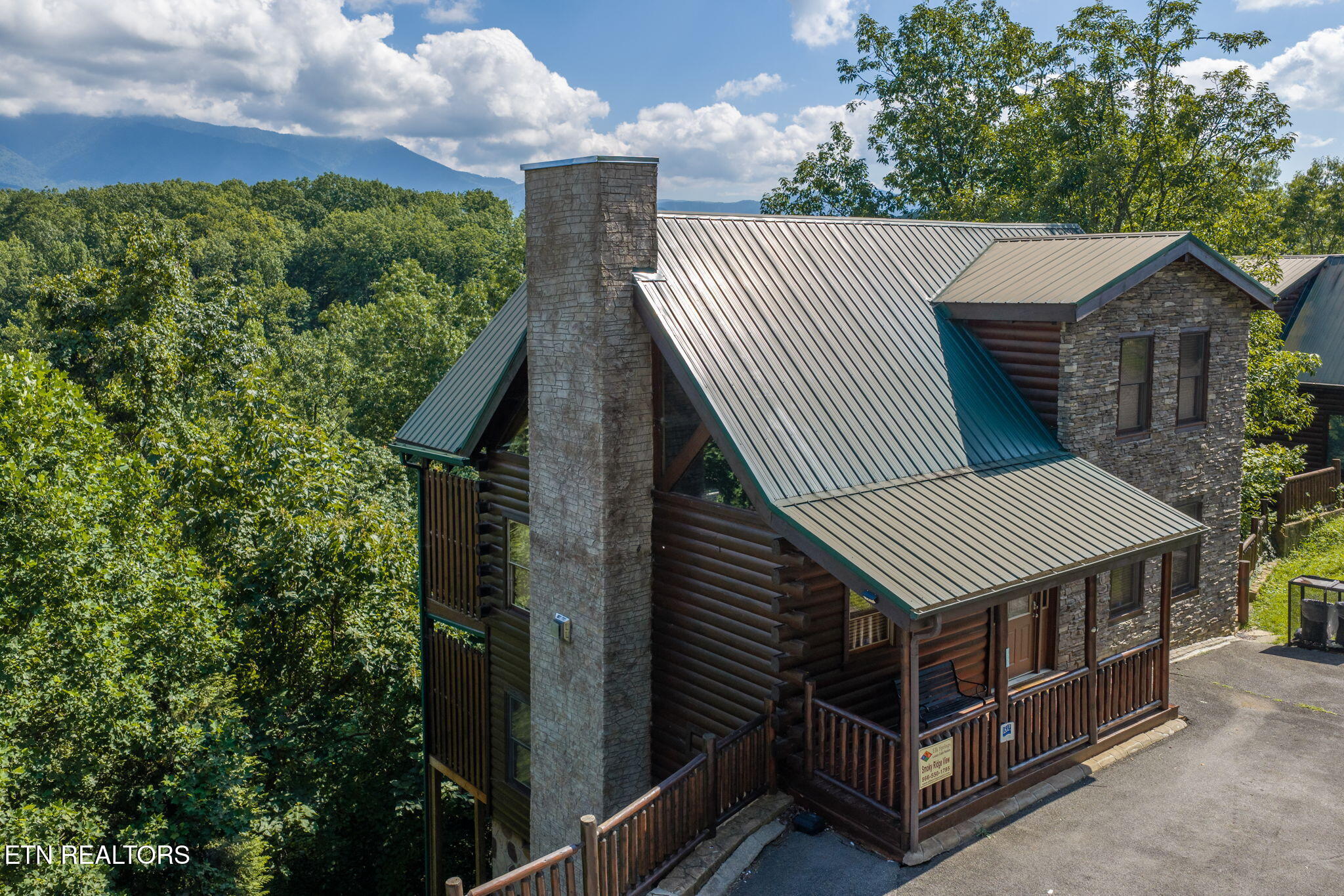 2053 Settlers Ridge Way Gatlinburg TN 37738