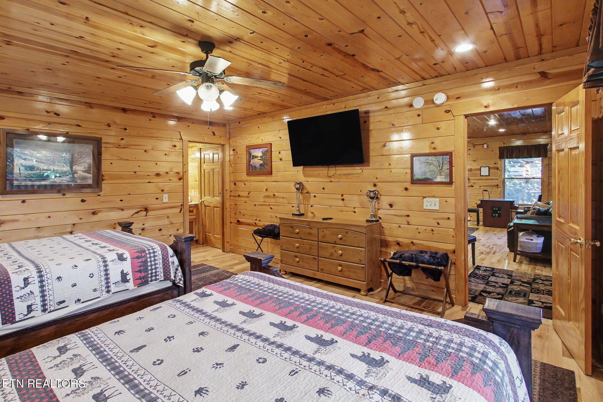 2053 Settlers Ridge Way Gatlinburg TN 37738