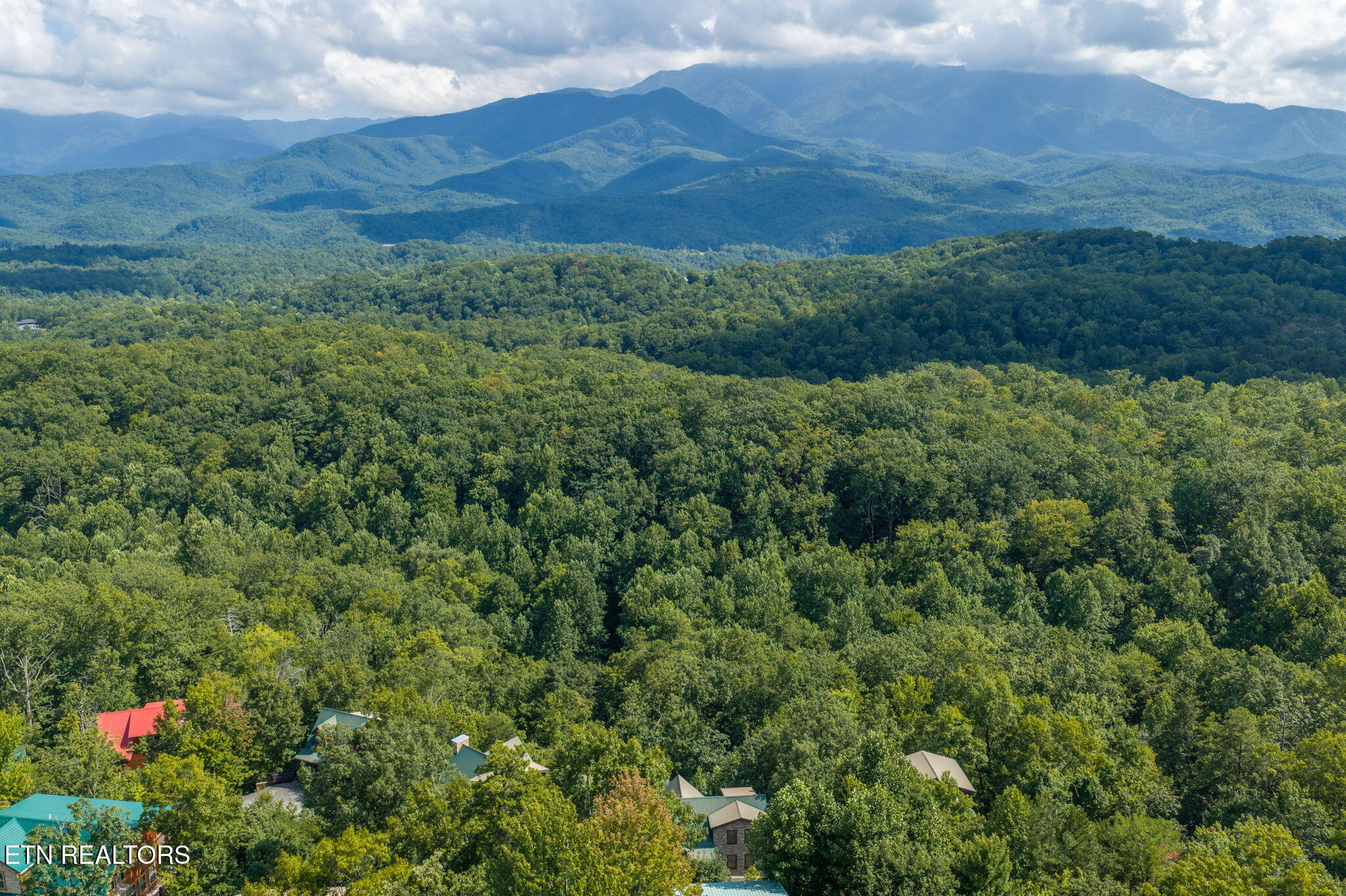 2053 Settlers Ridge Way Gatlinburg TN 37738