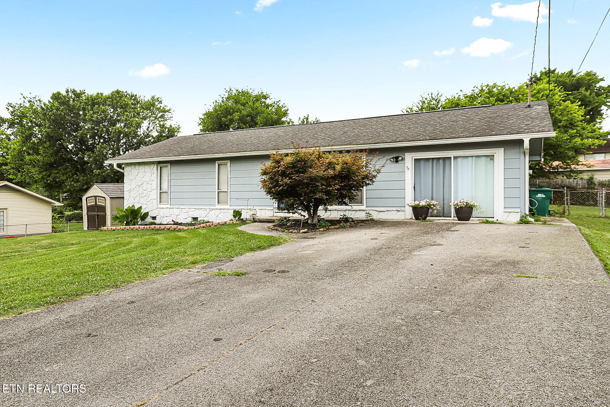 8221 Broken Arrow Drive Knoxville TN 37923