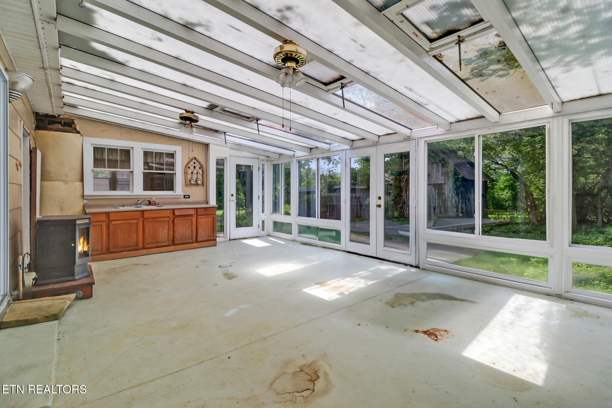 1230 Deep Draw Road Crossville TN 38555